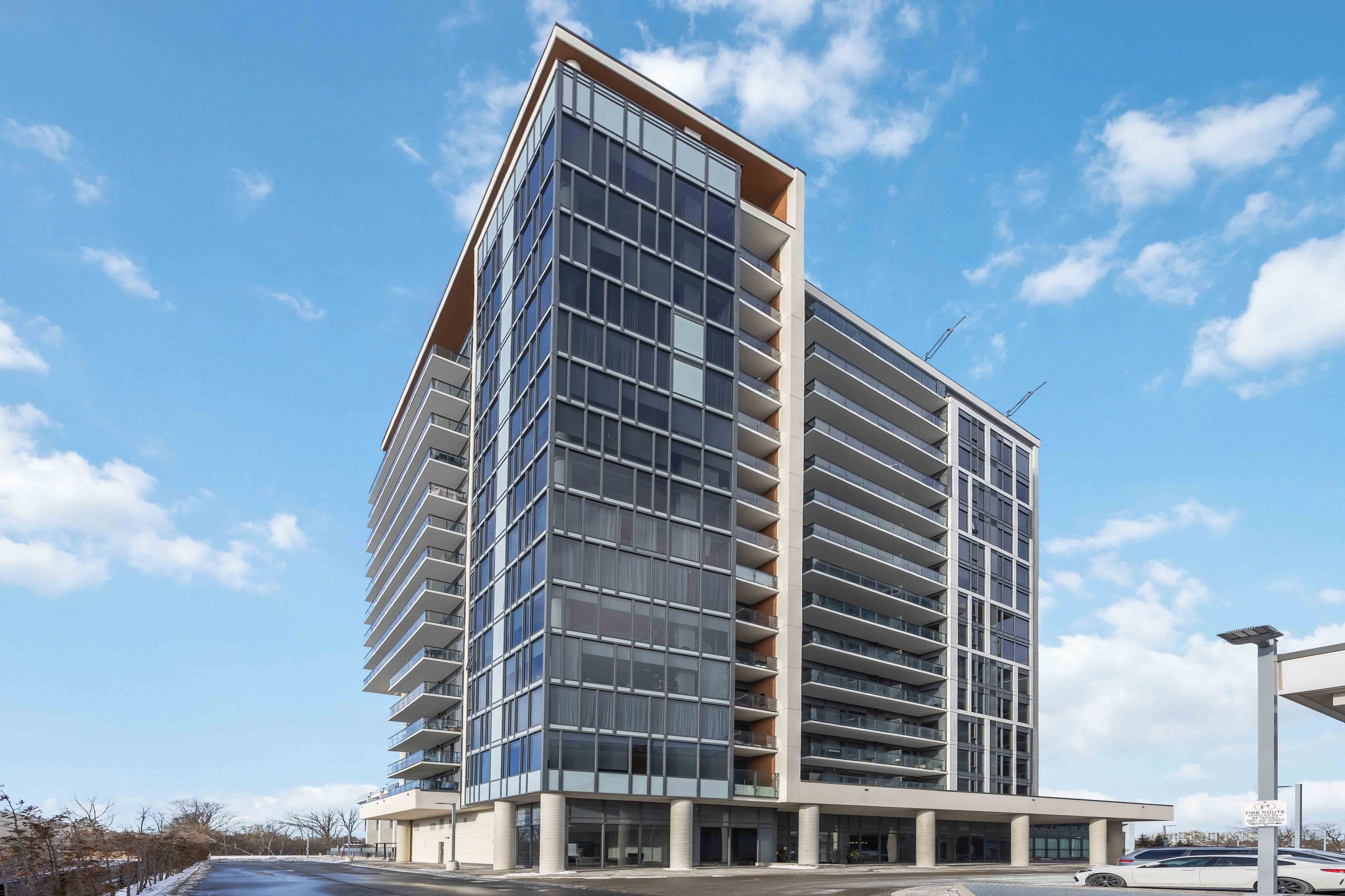 9618 Yonge Street 201, Richmond Hill, ON L4C 0X5