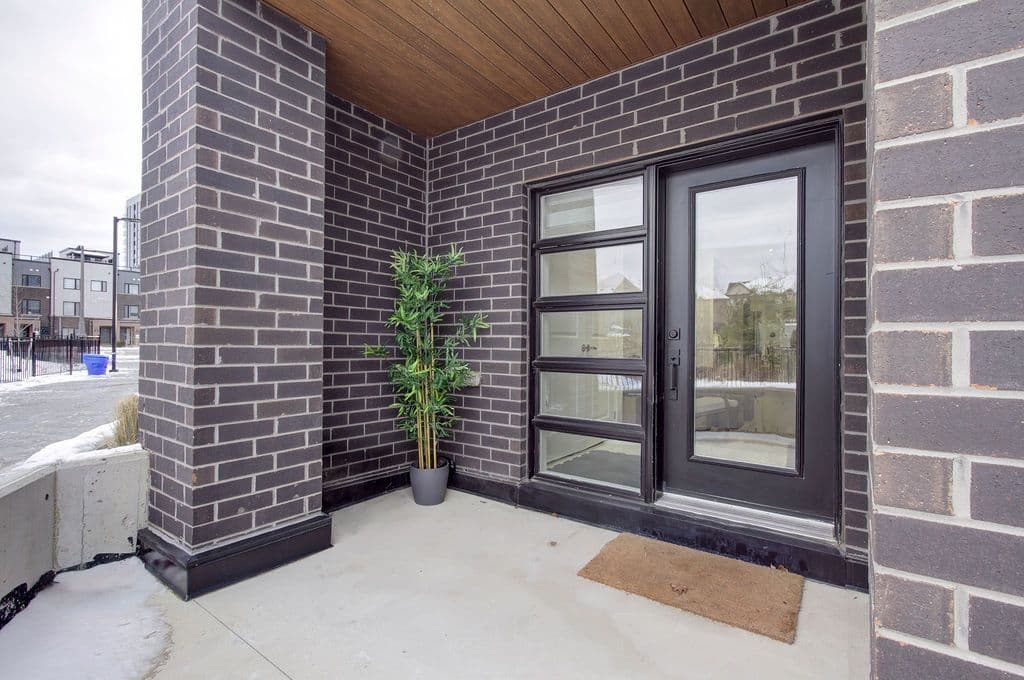 349 Wheat Boom Drive E 123, Oakville, ON L6H 7X5