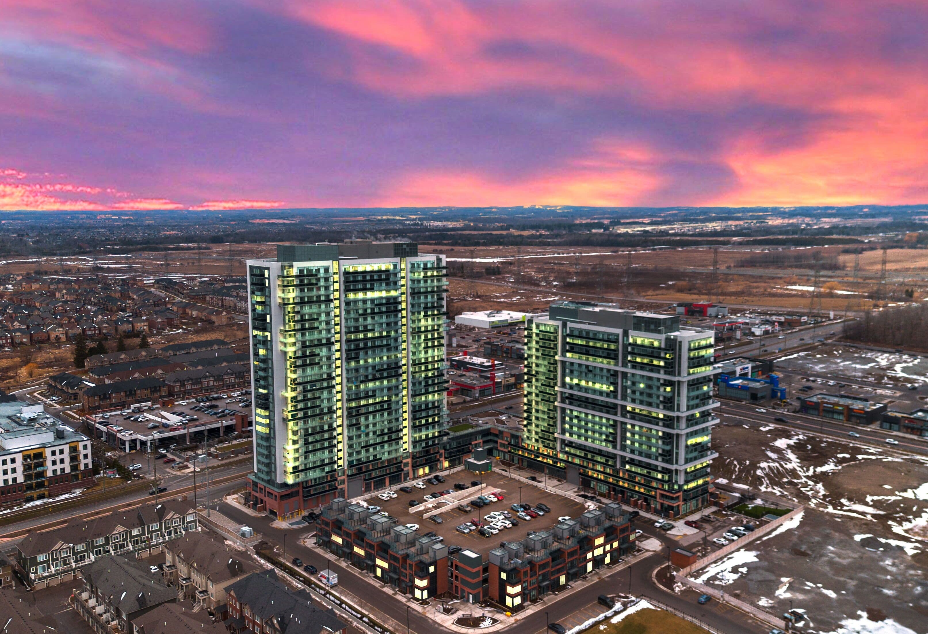 2545 SIMCOE Street N 202, Oshawa, ON L1H 7K4