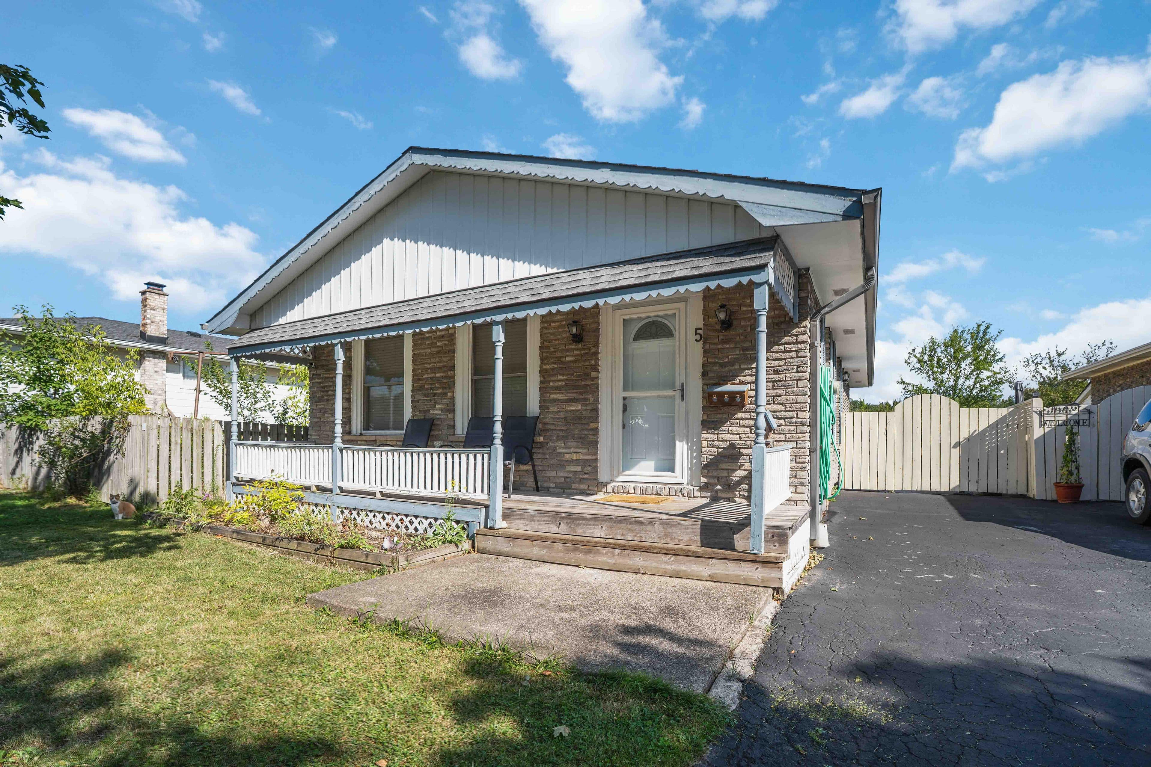 5 Thorncliff Drive, St. Catharines, ON L2P 3N2