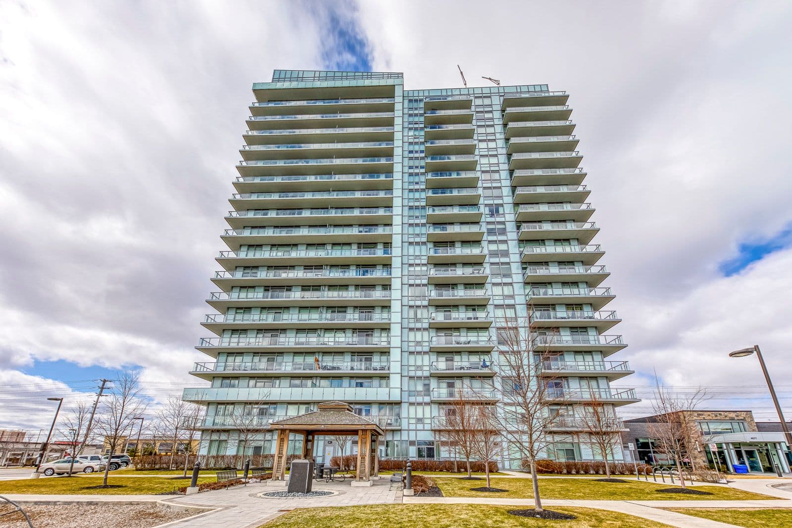 4677 Glen Erin Drive 1102, Mississauga, ON L5M 2E3
