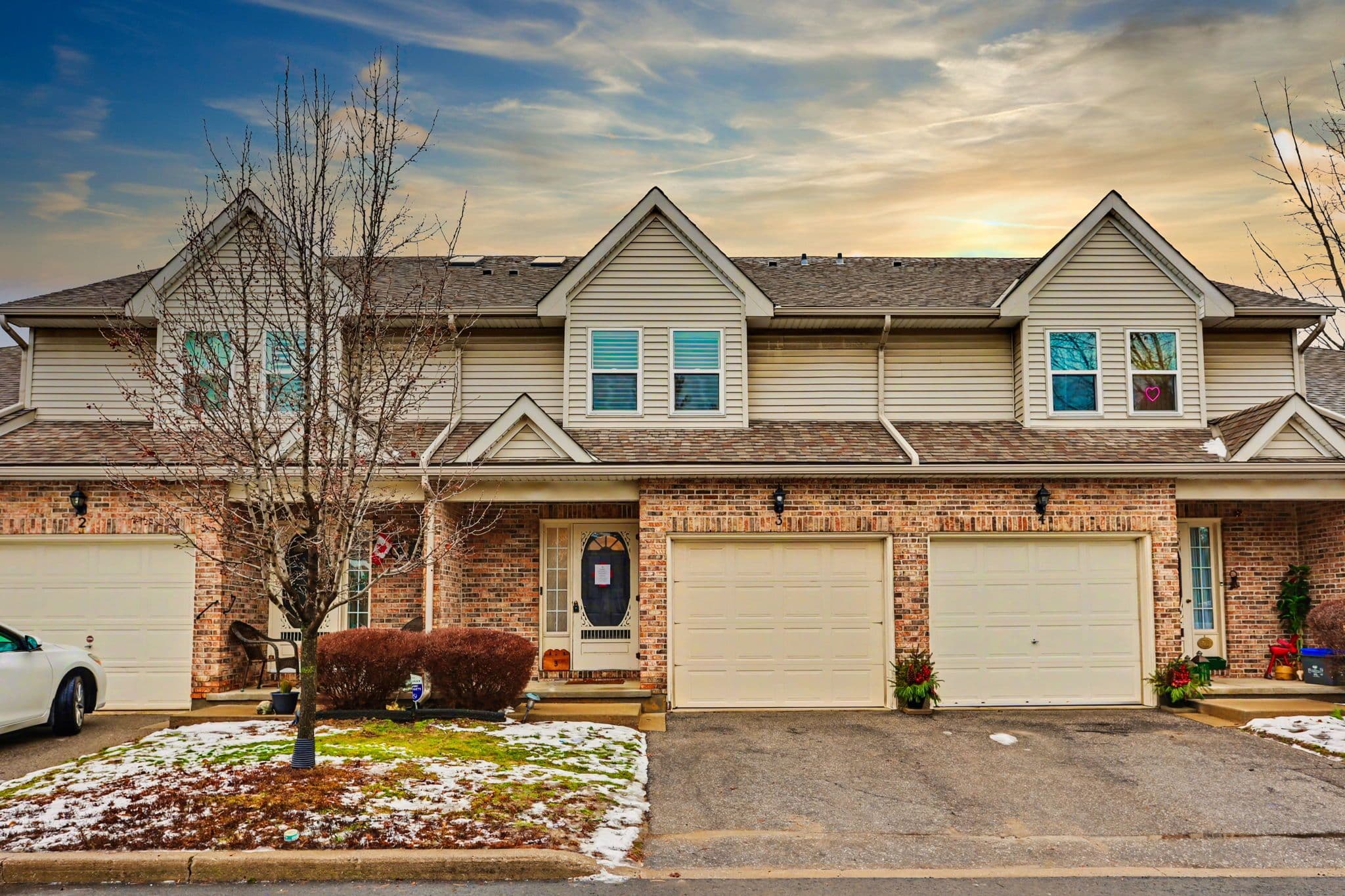 5070 DRUMMOND Road 3, Niagara Falls, ON L2E 6E4