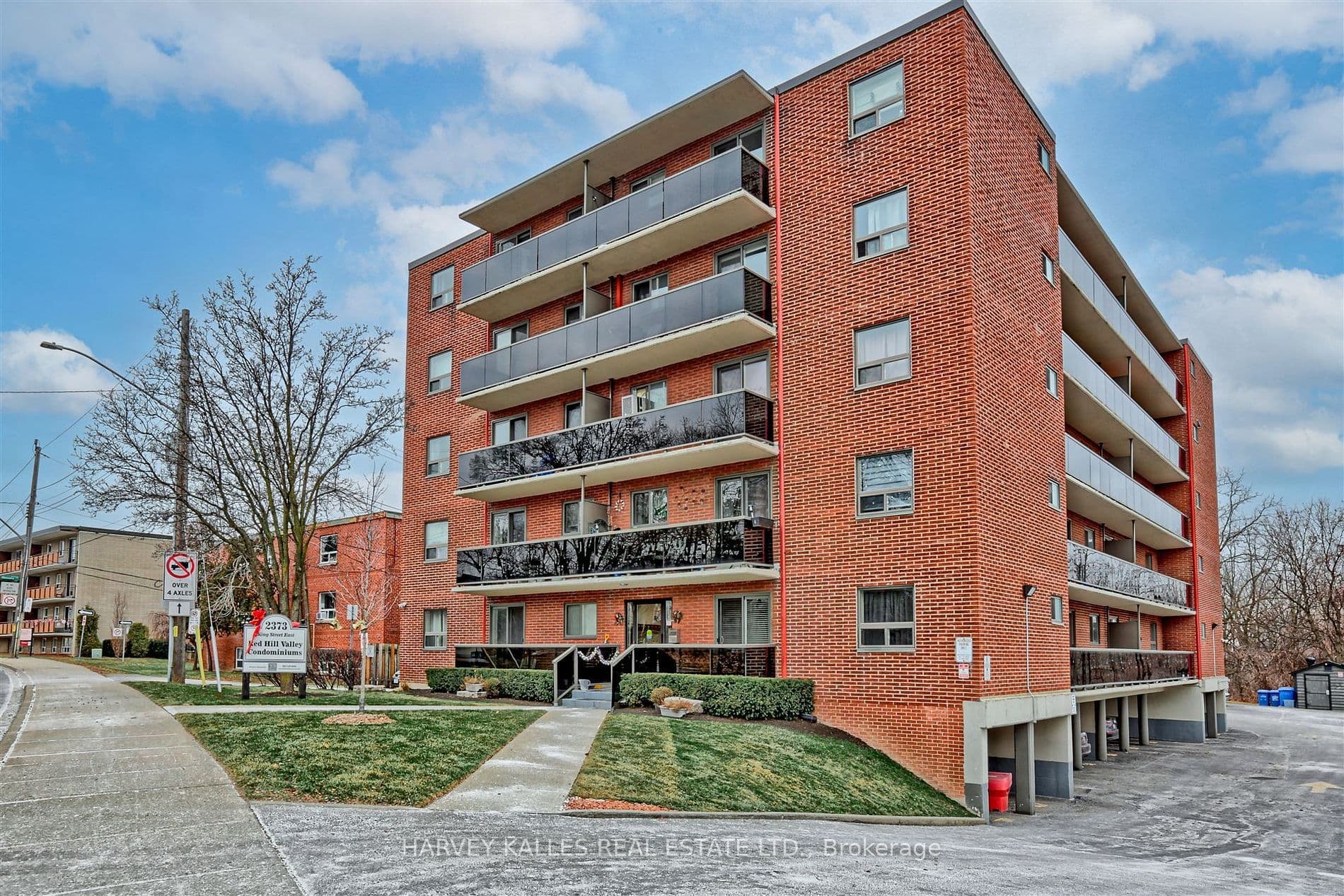 2373 King Street E 45, Hamilton, ON L8K 1X9