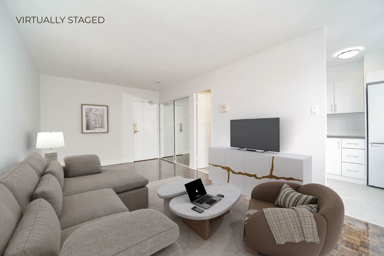 33 Isabella Street 713, Toronto C08, ON M4Y 2P7