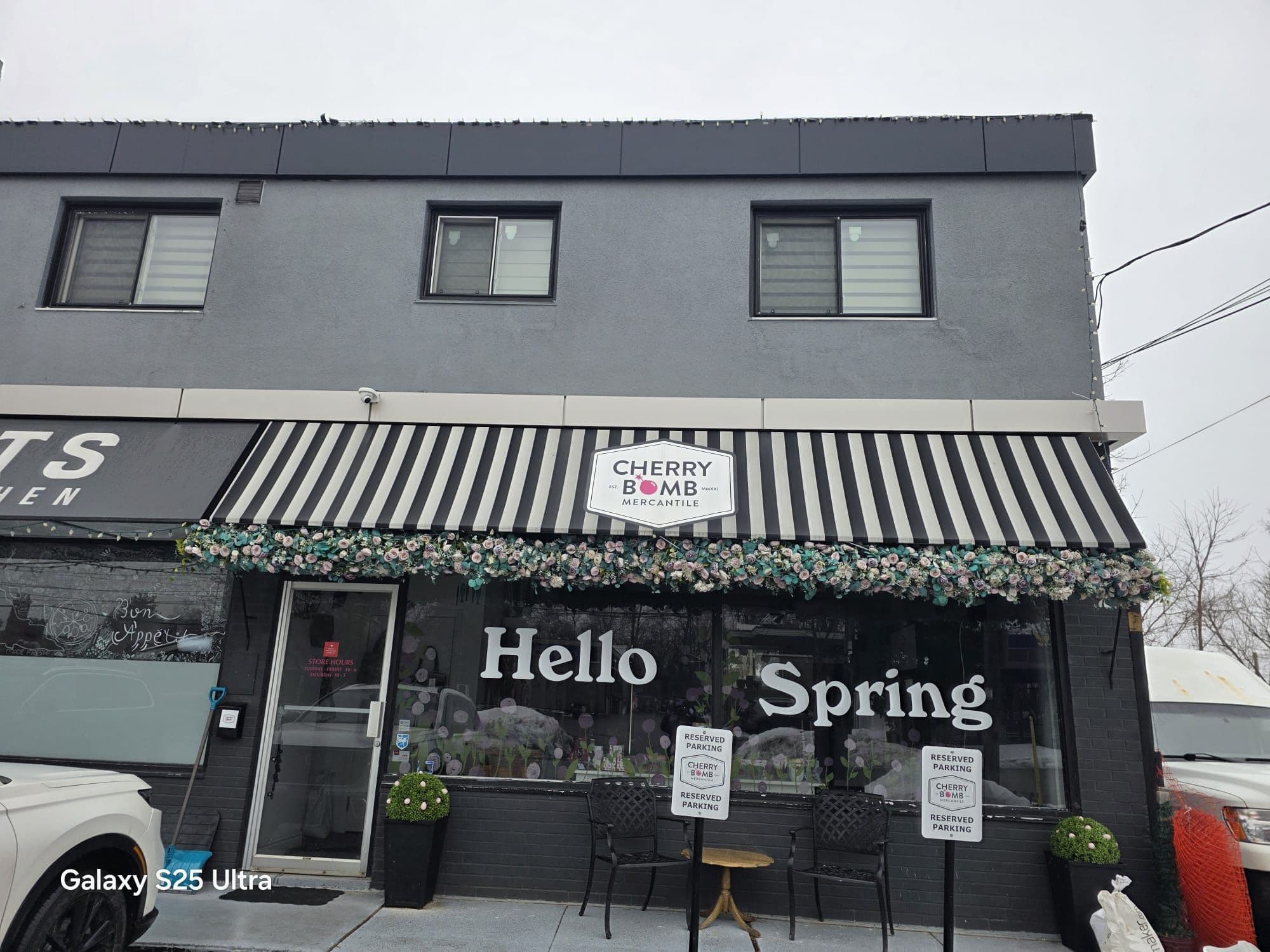 517 East Avenue Apt #3, Toronto E10, ON M1C 2X1