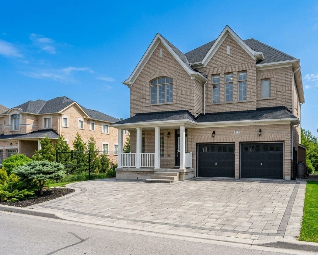 150 Crane Street, Aurora, ON L4G 0W2, Aurora