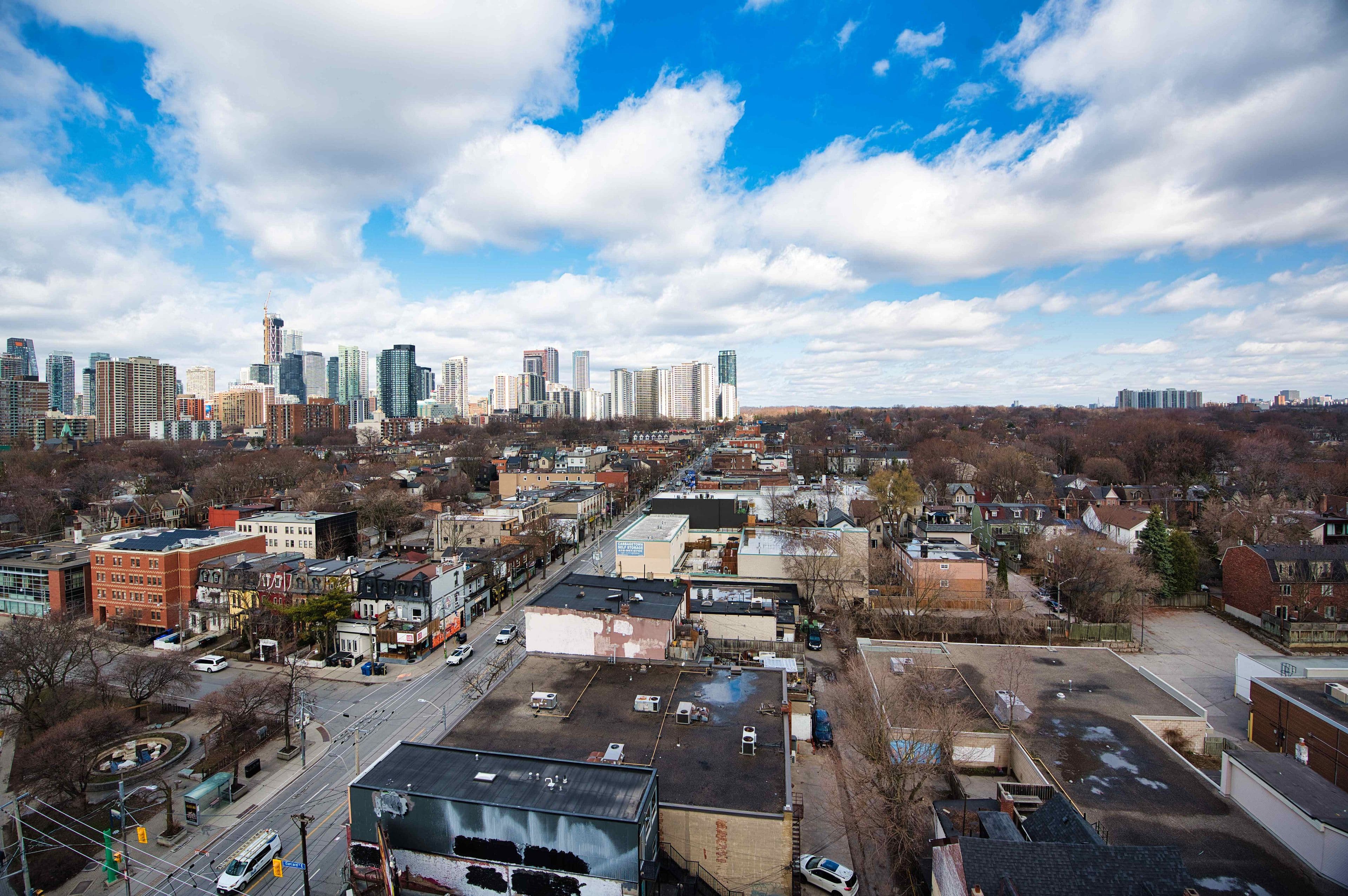 30 Dreamers Way 1022, Toronto C08, ON M5A 0Y7