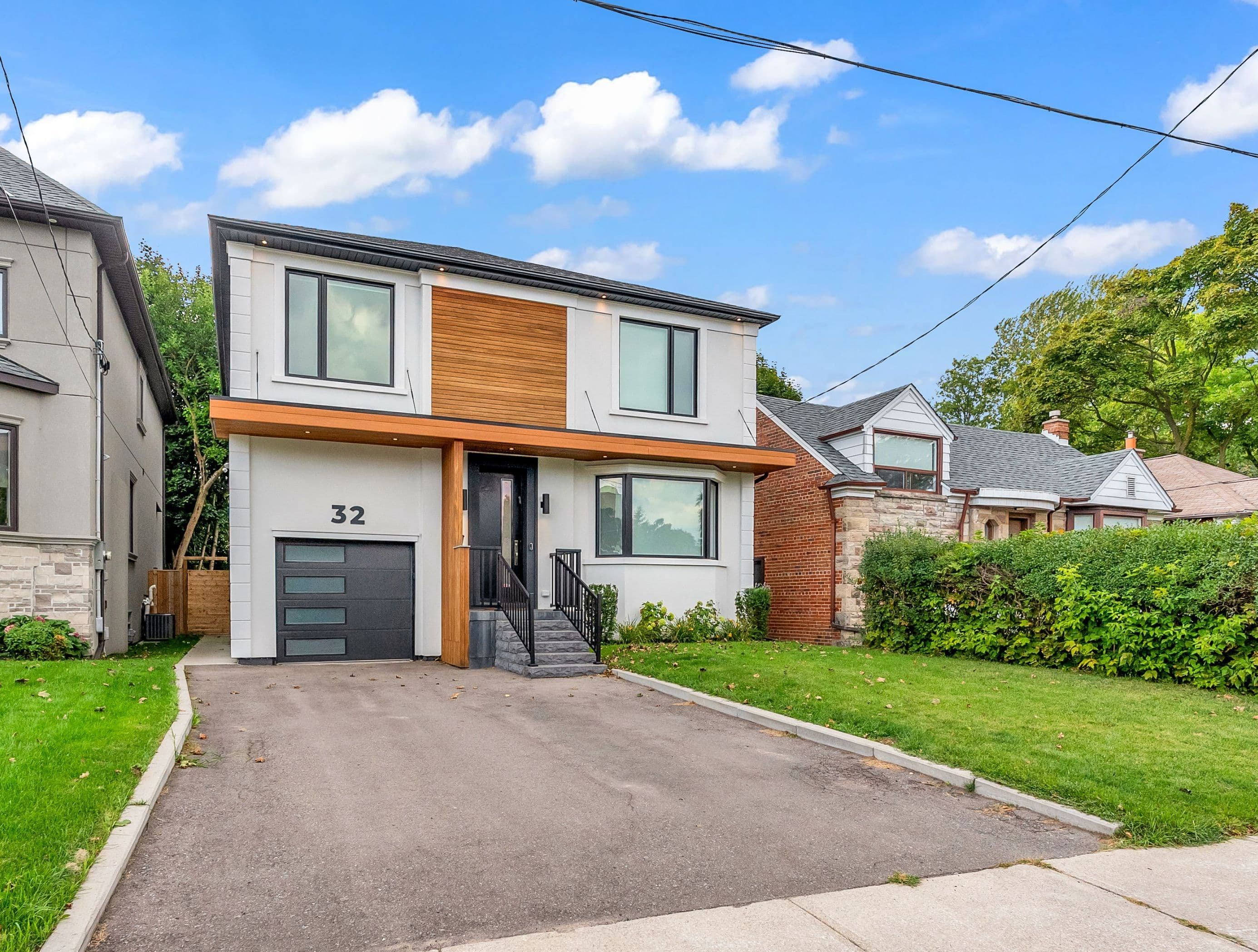32 Almont Road, Toronto C06, ON M3H 3E3