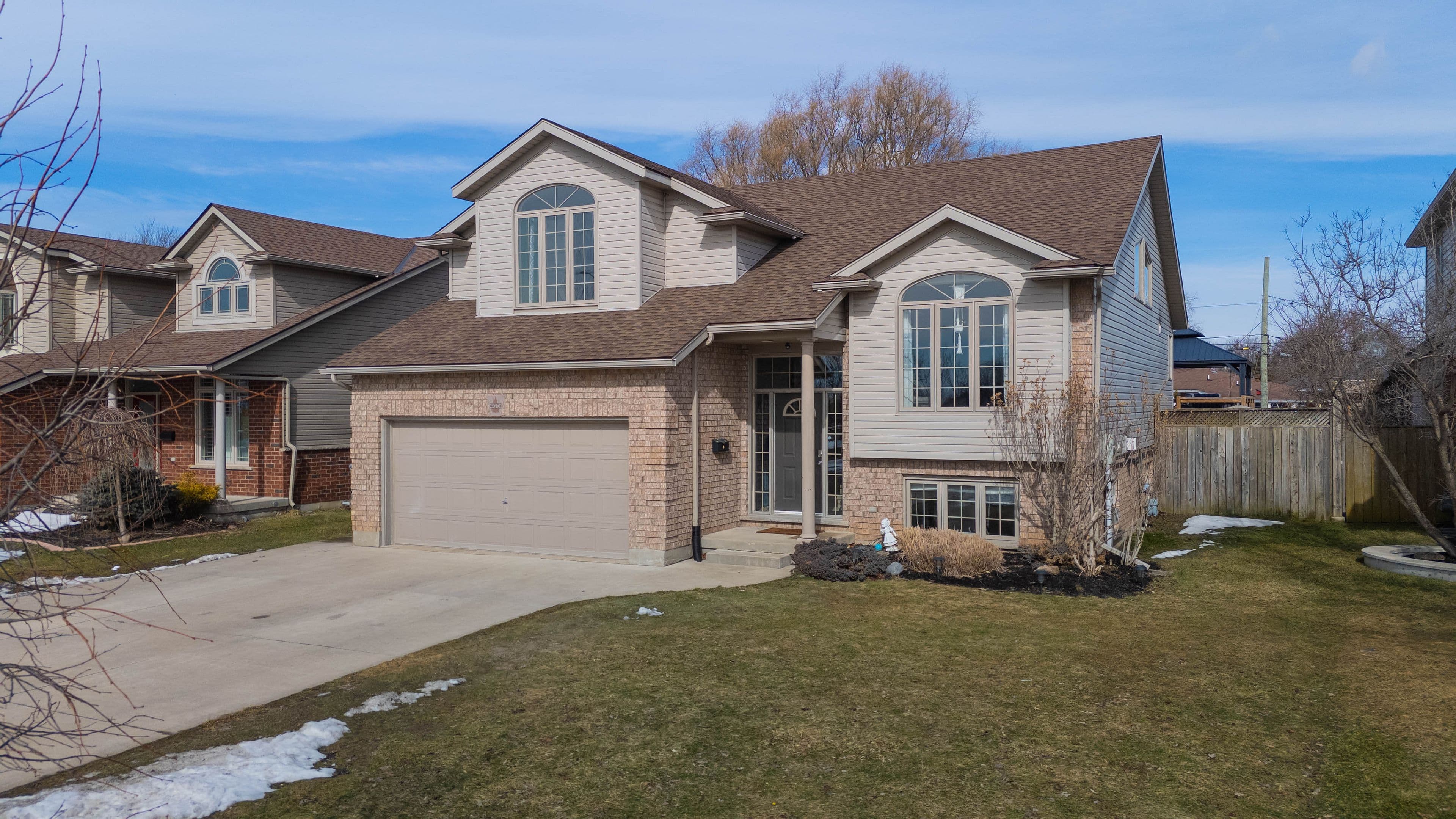 4001 WEINBRENNER Road, Niagara Falls, ON L2G 7X9