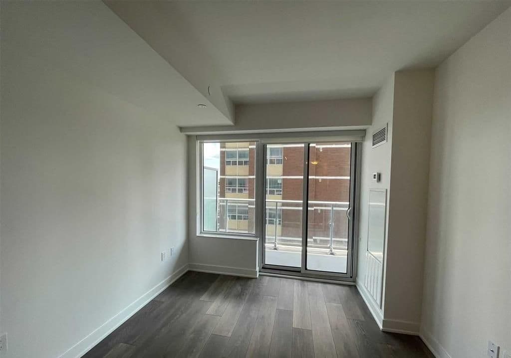 195 Redpath Avenue 1208, Toronto C10, ON M4P 0E4