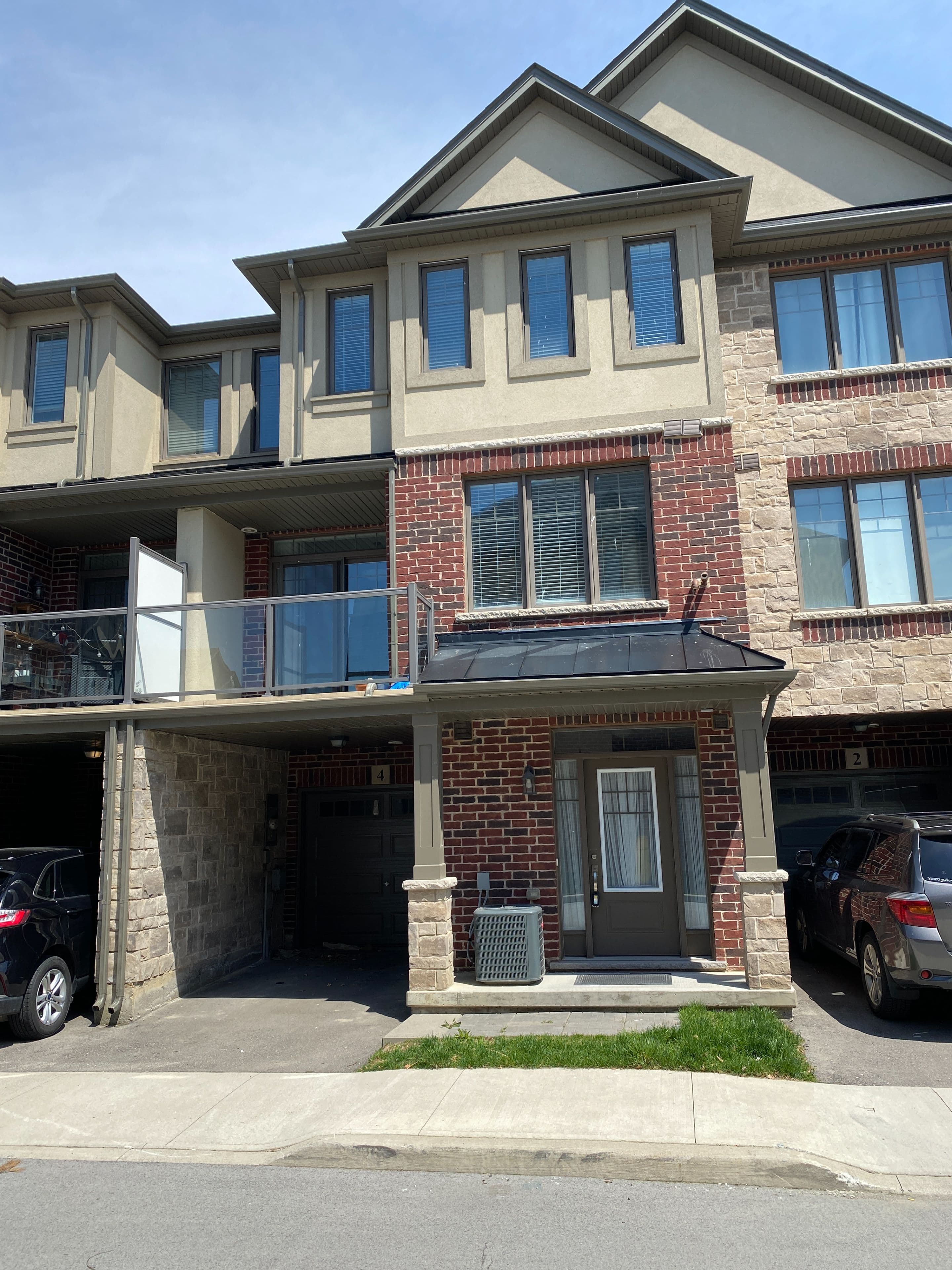 4 Workman Lane, Hamilton, ON L9G 0H2