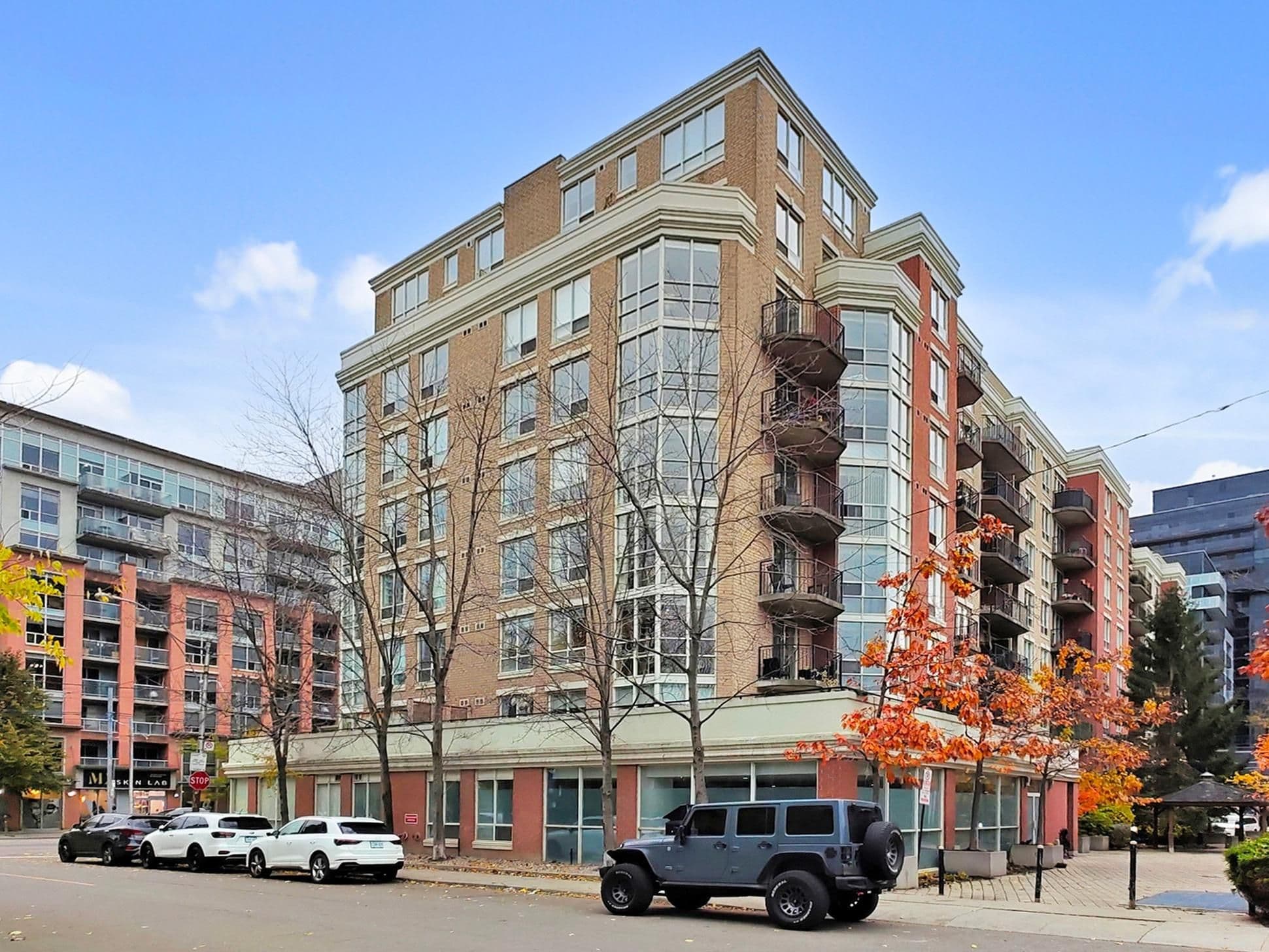 1000 King Street W 321, Toronto C01, ON M6K 3N1