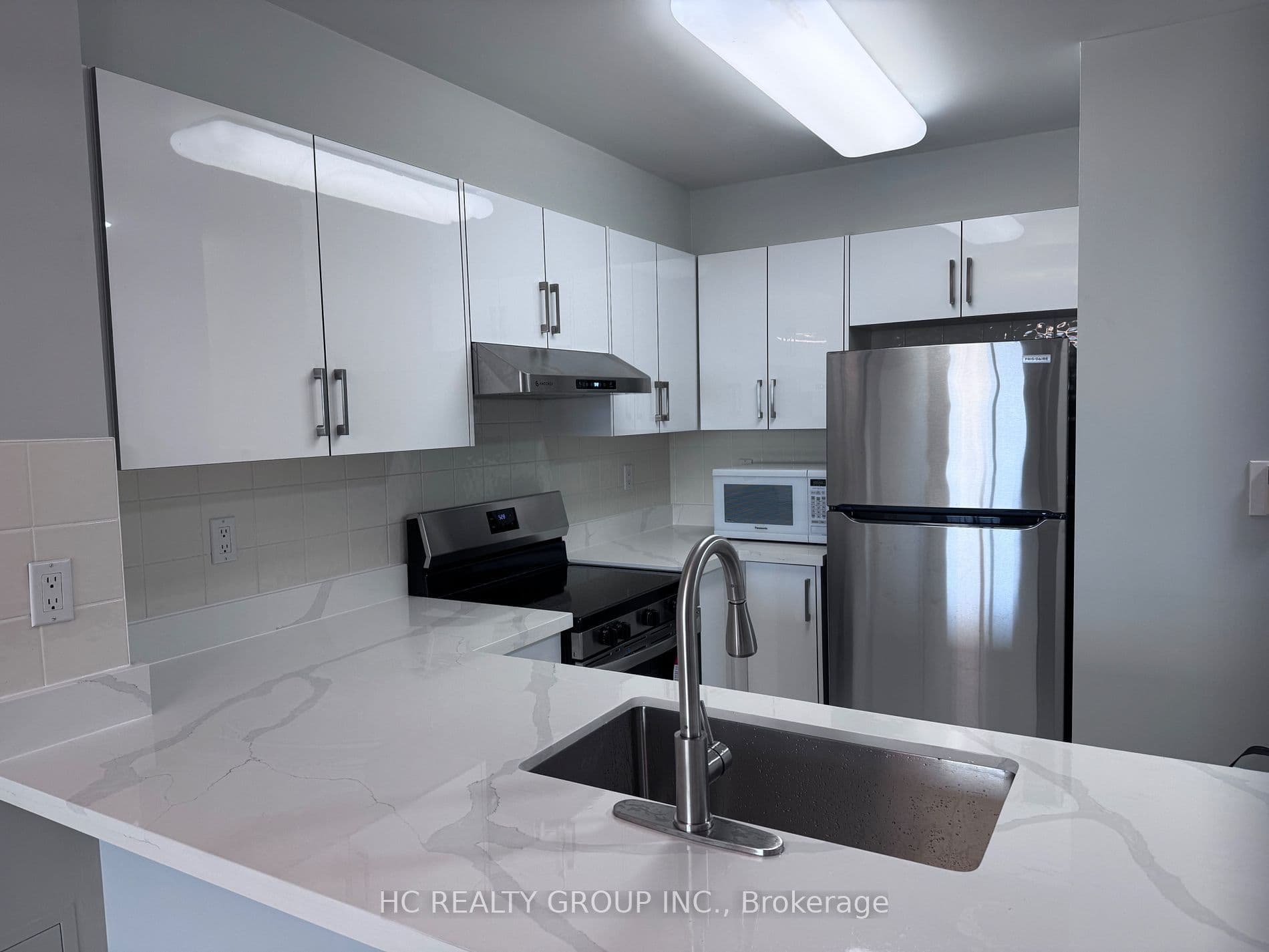 188 Doris Avenue 1009, Toronto C14, ON M2N 6Z5