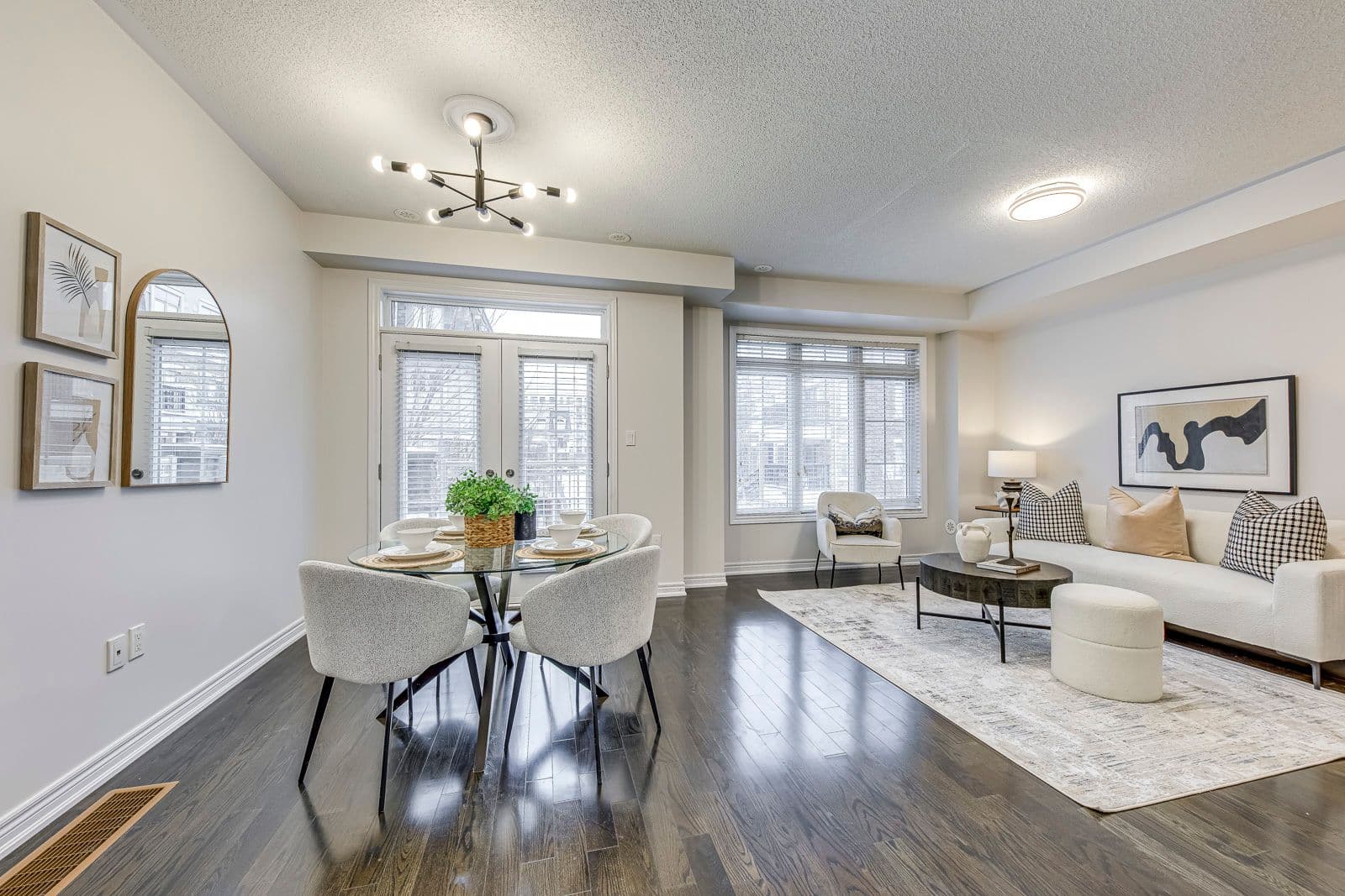 2435 Greenwich Drive 74, Oakville, ON L6M 0S4