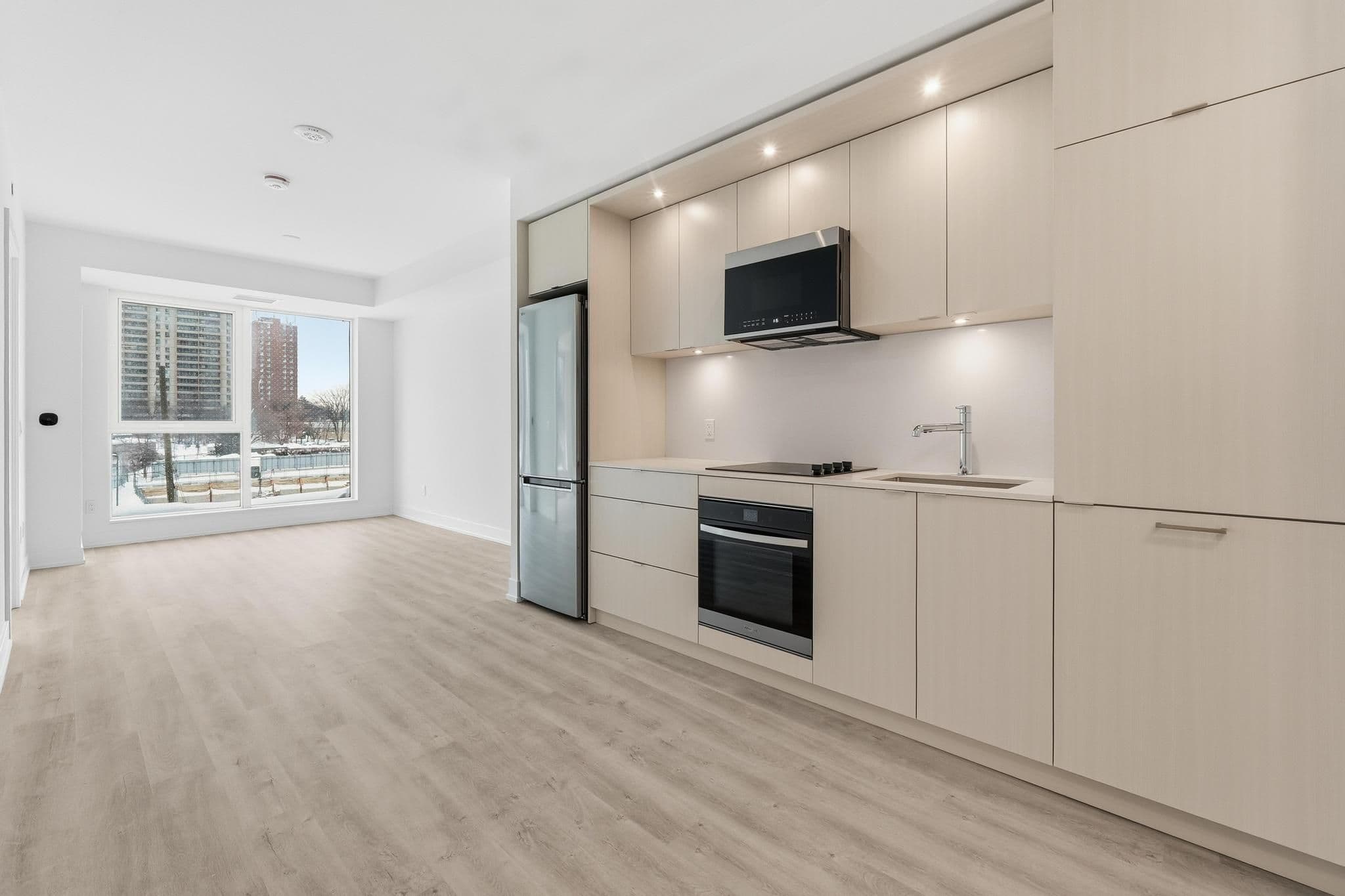 25 Cordova Avenue 315, Toronto W08, ON M9A 0E5