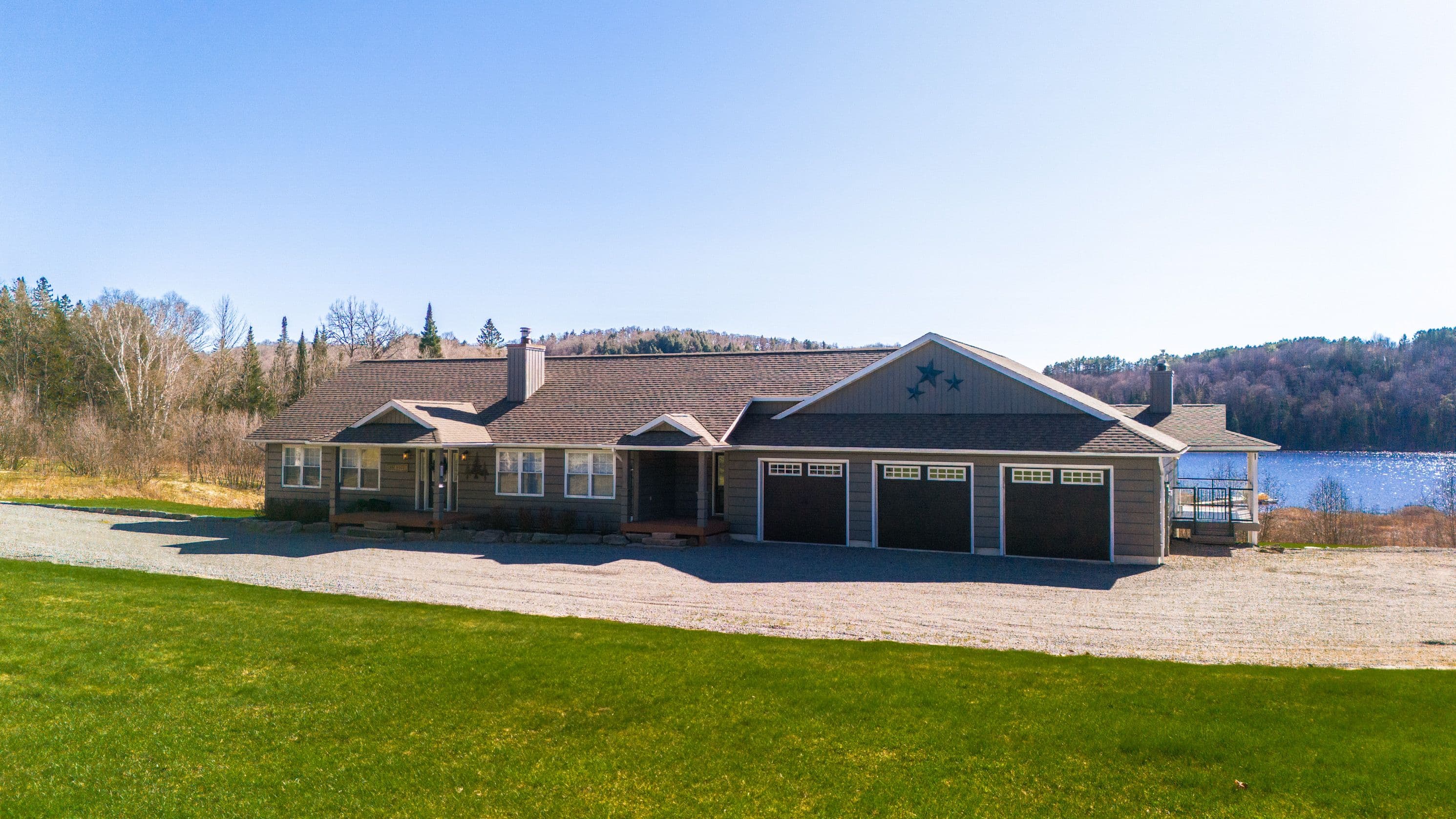 427 WEST BROWNS Road, Huntsville, ON P1H 0J2