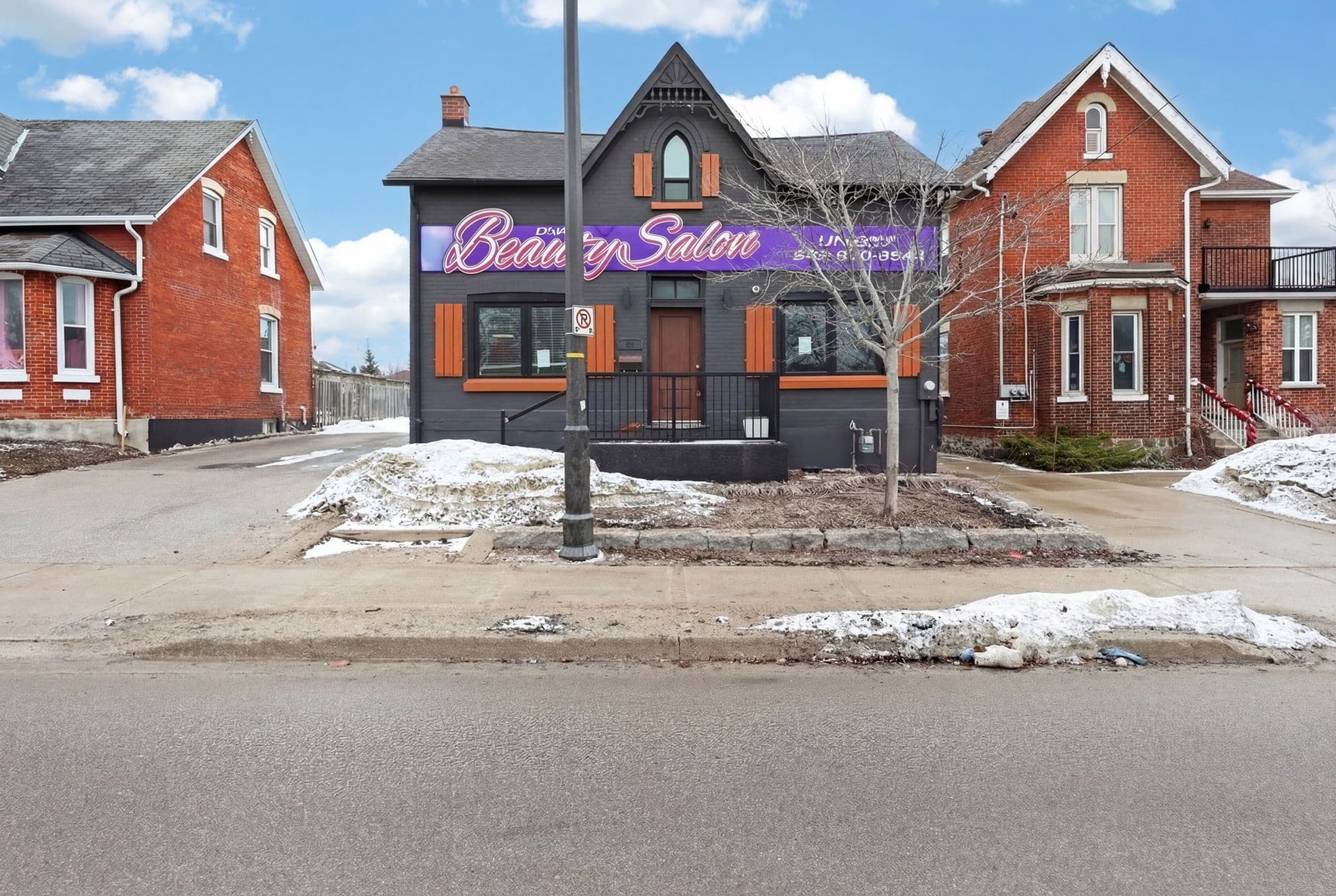 89 Toronto Street, Barrie, ON L4N 1V1