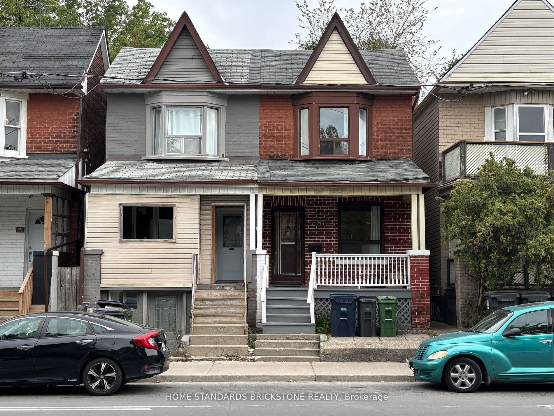 792 Pape Avenue Main, Toronto E03, ON M4K 3S7