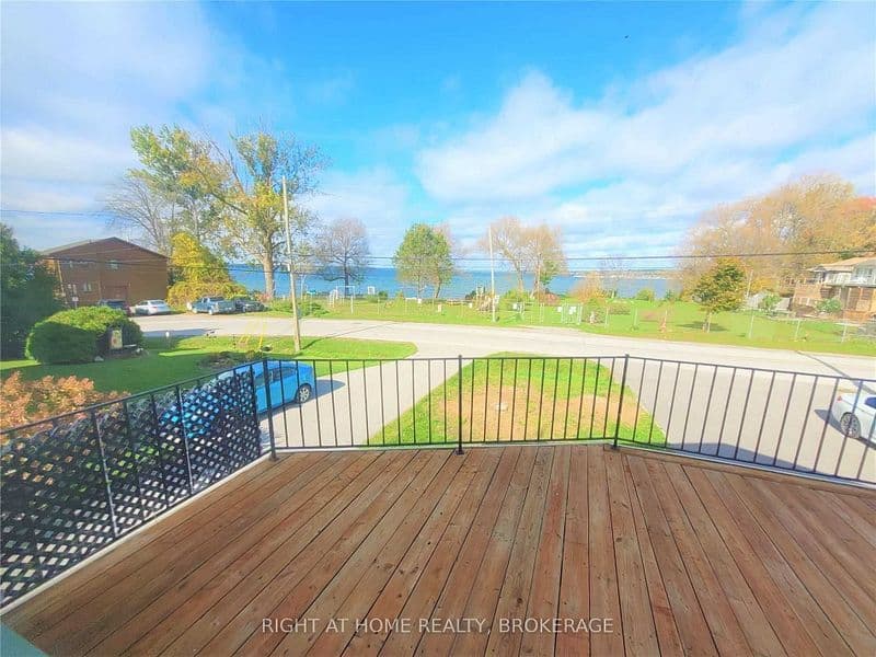 255 Bayview Avenue, Georgina, ON L4P 2T4