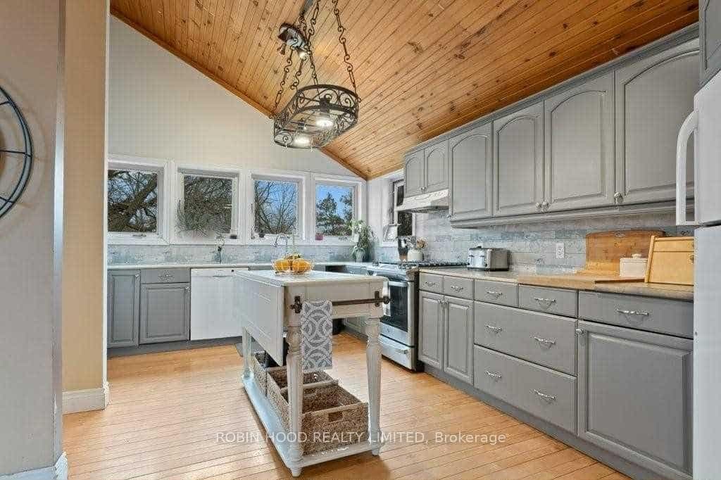 76 Dover Street, Haldimand, ON N1A 2W6