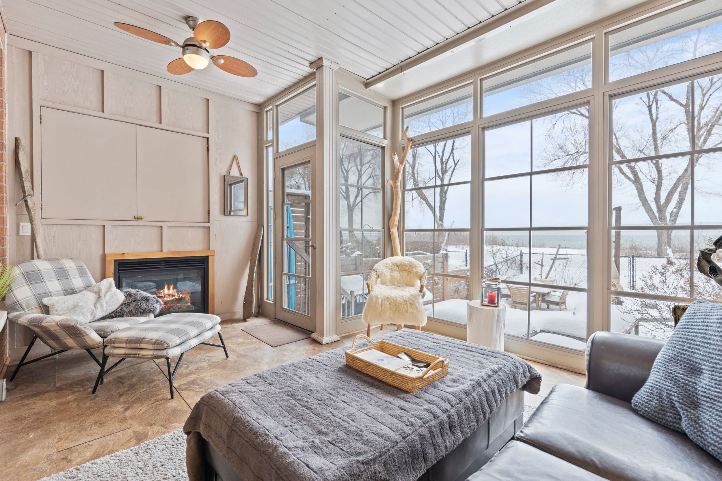 1069 Beach Boulevard, Hamilton, ON L8H 6Z9