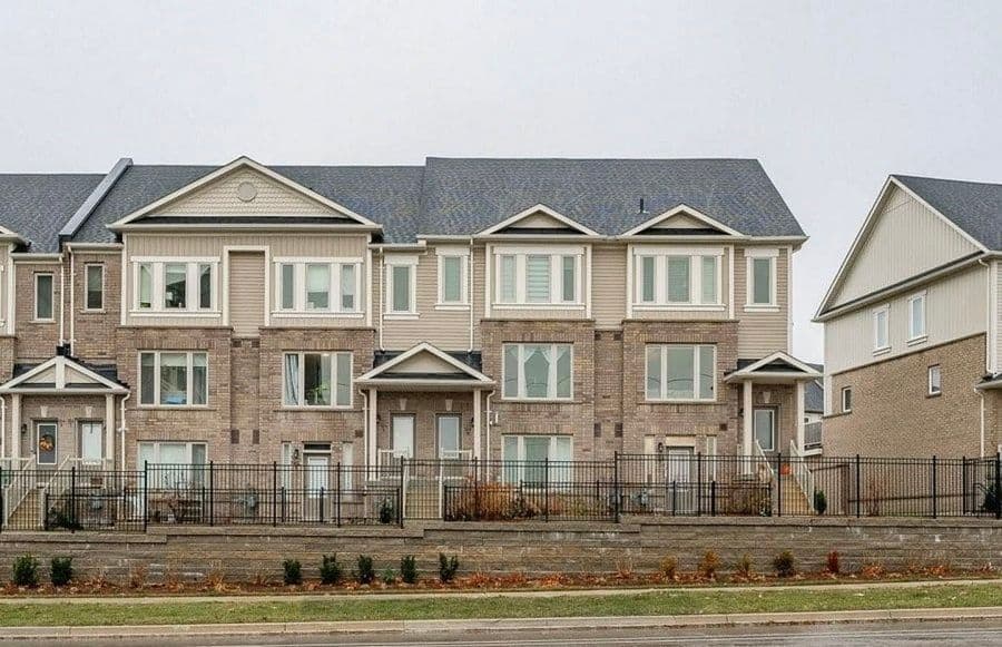 124 Watson Parkway N 10, Guelph, ON N1E 6X8