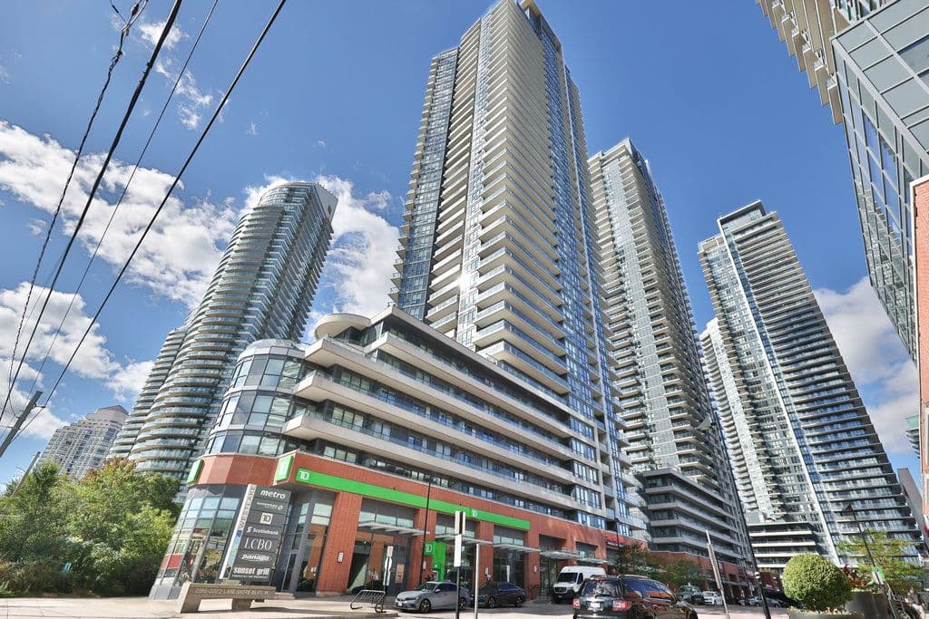 2212 Lake Shore Boulevard W 1803, Toronto W06, ON M8V 0C2