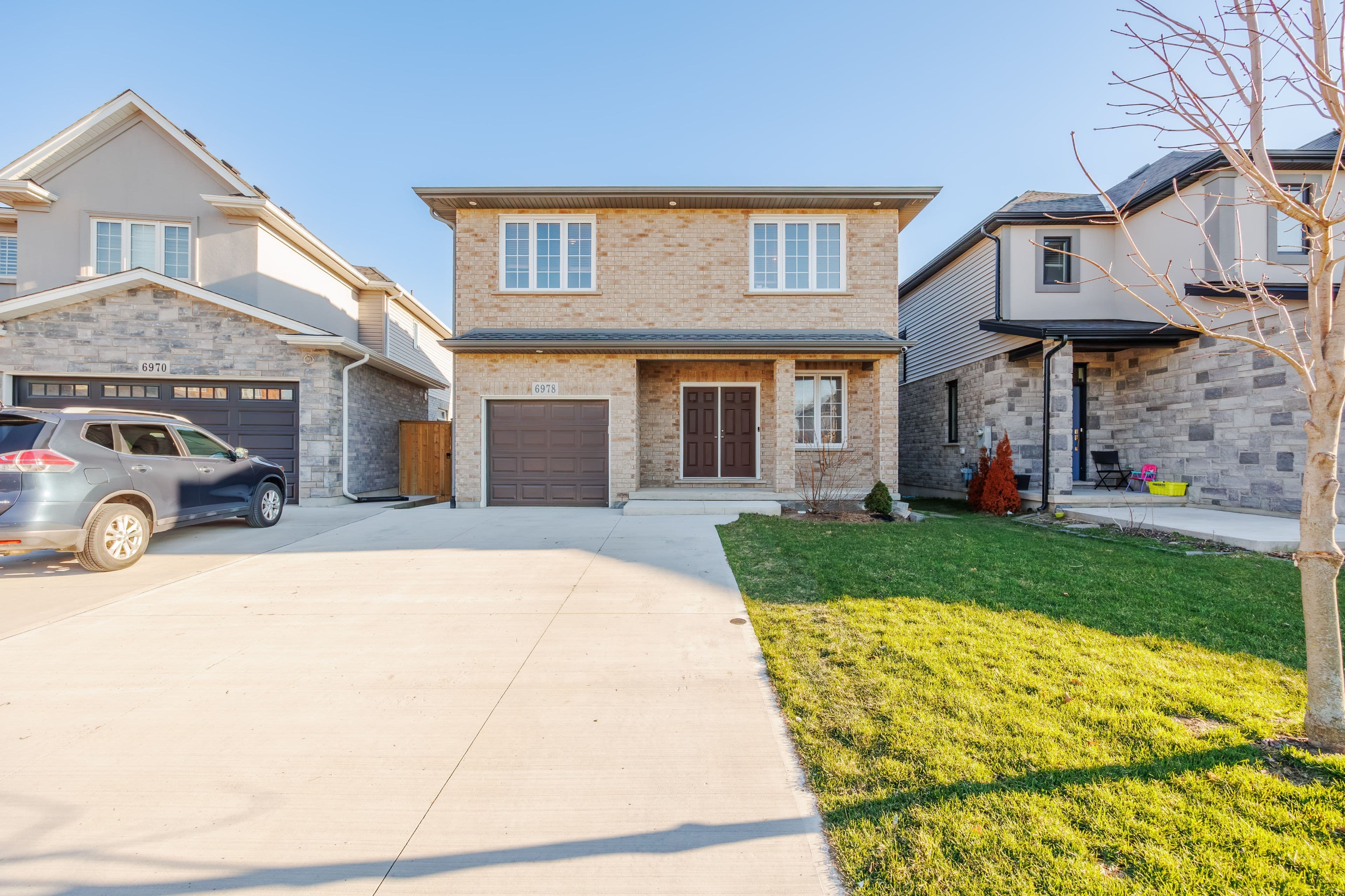 6978 Optimist Lane, Niagara Falls, ON L2E 0B1