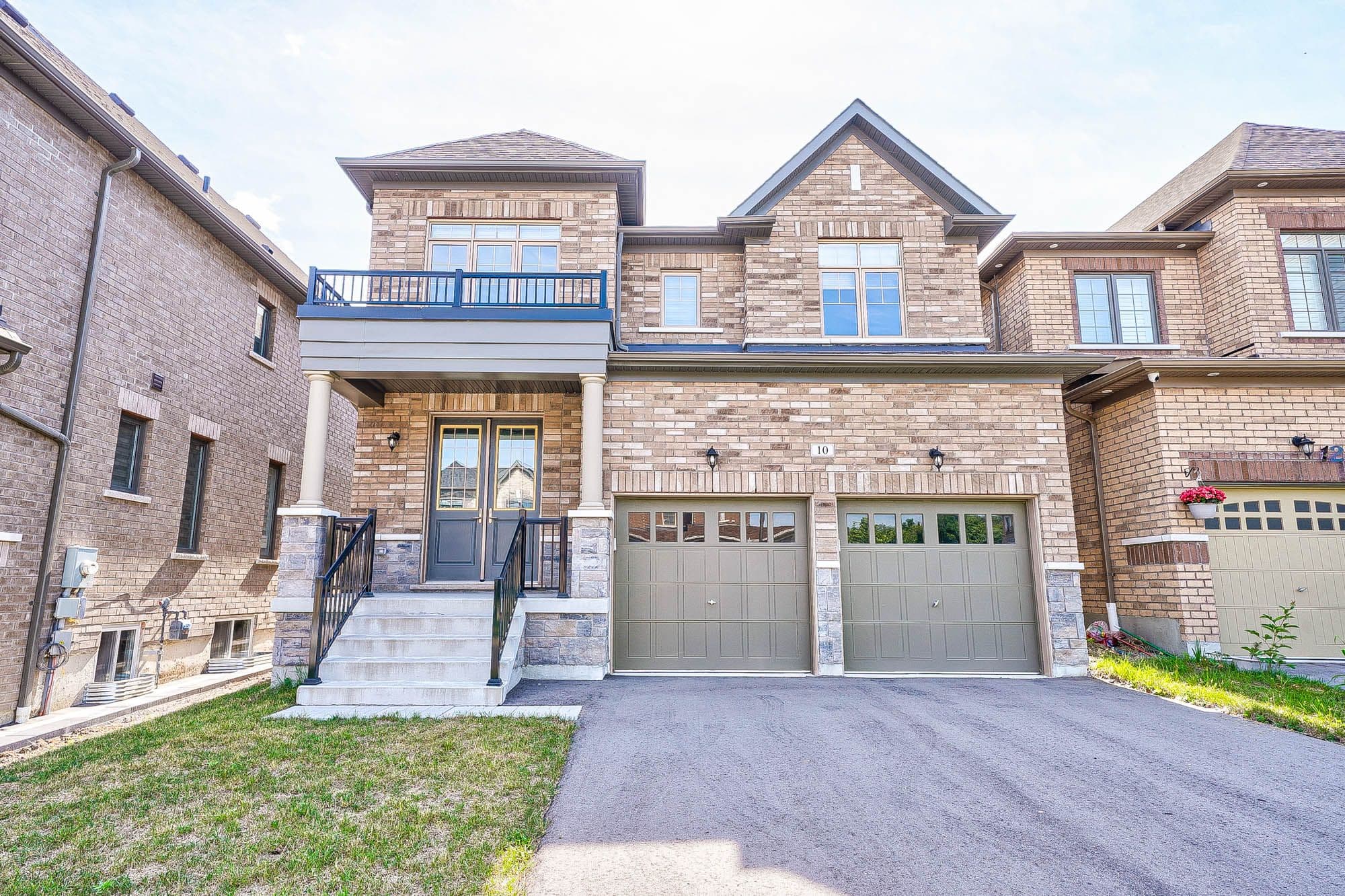 10 Capstan Court, Whitby, ON L1P 0K5