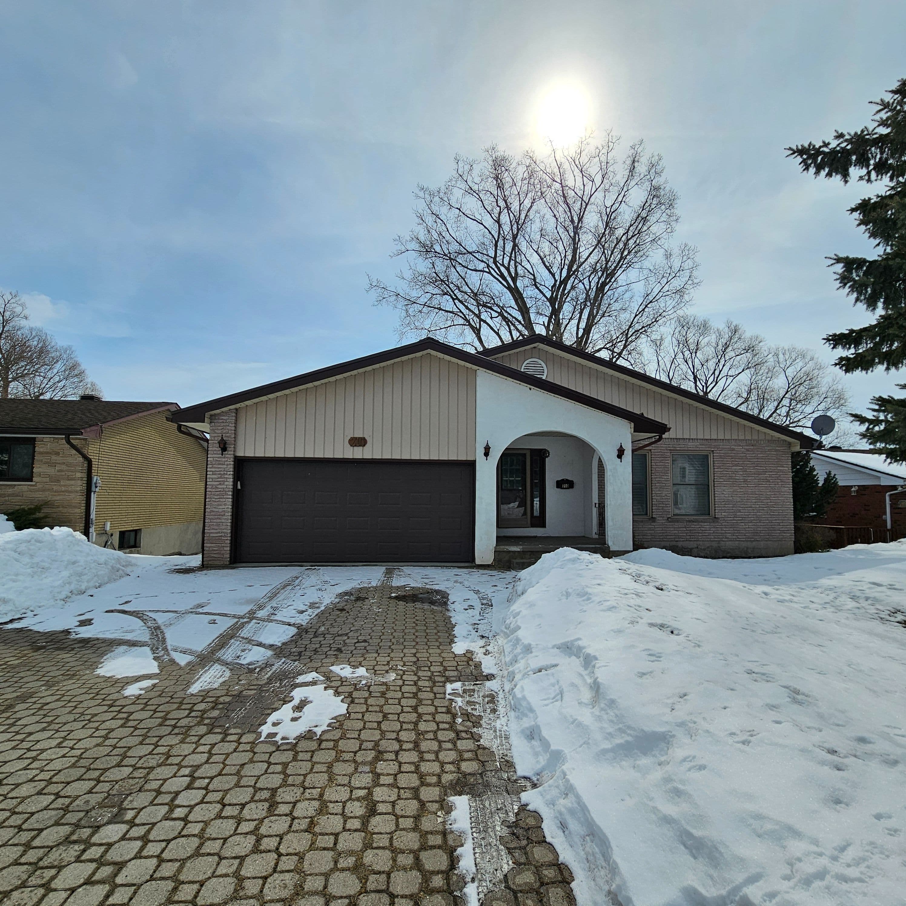 210 Main Street, Deseronto, ON K0K 1X0