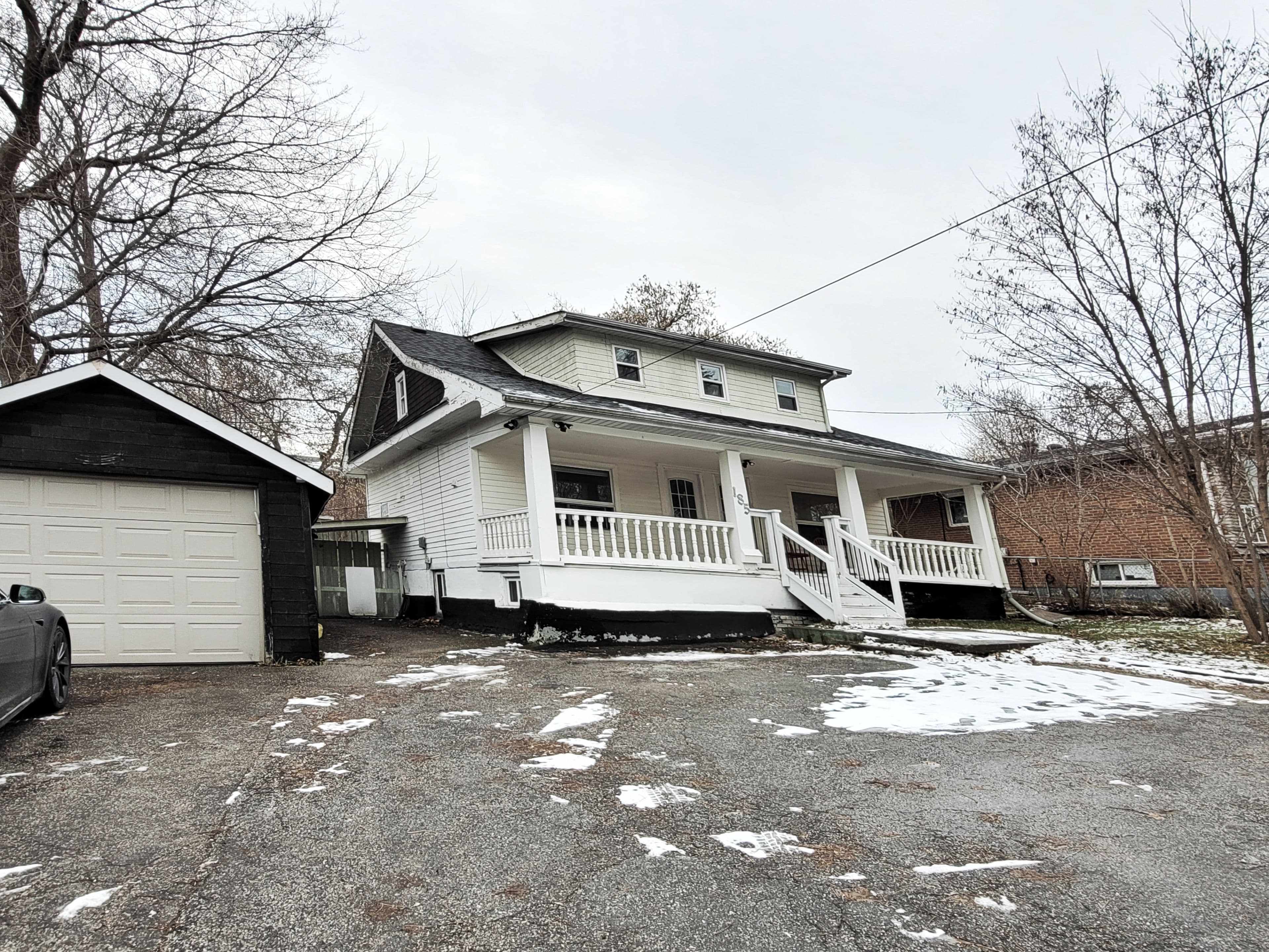 185 Steeles Avenue E, Toronto C14, ON M2M 3Y6