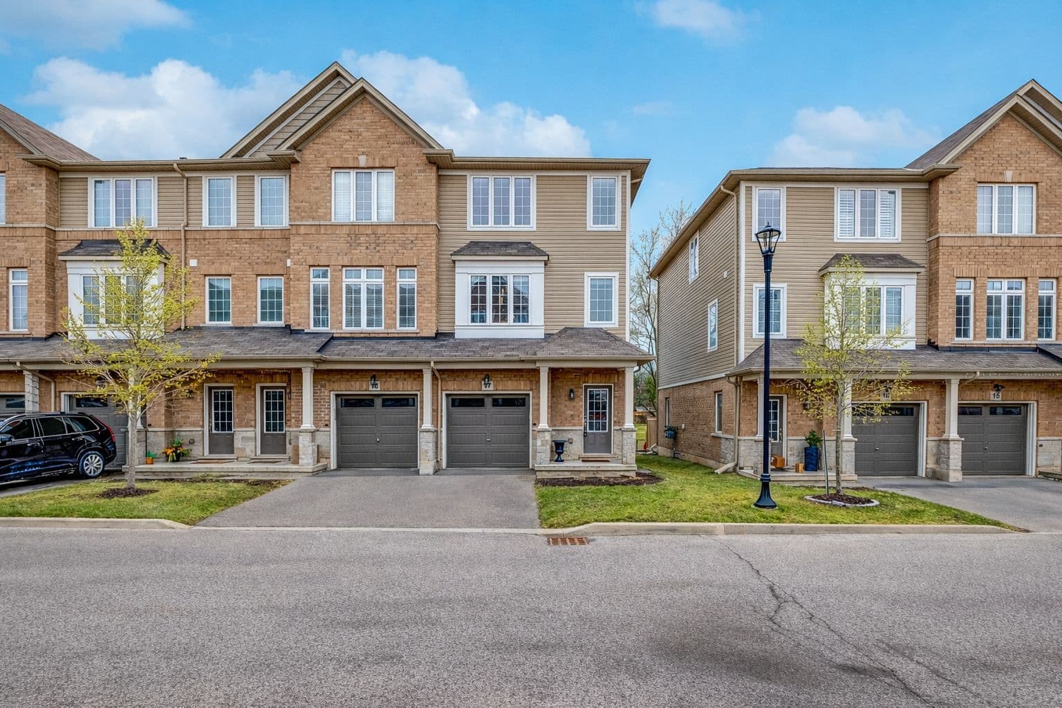 122 Dundas Street E 17, Hamilton, ON L9H 7N3