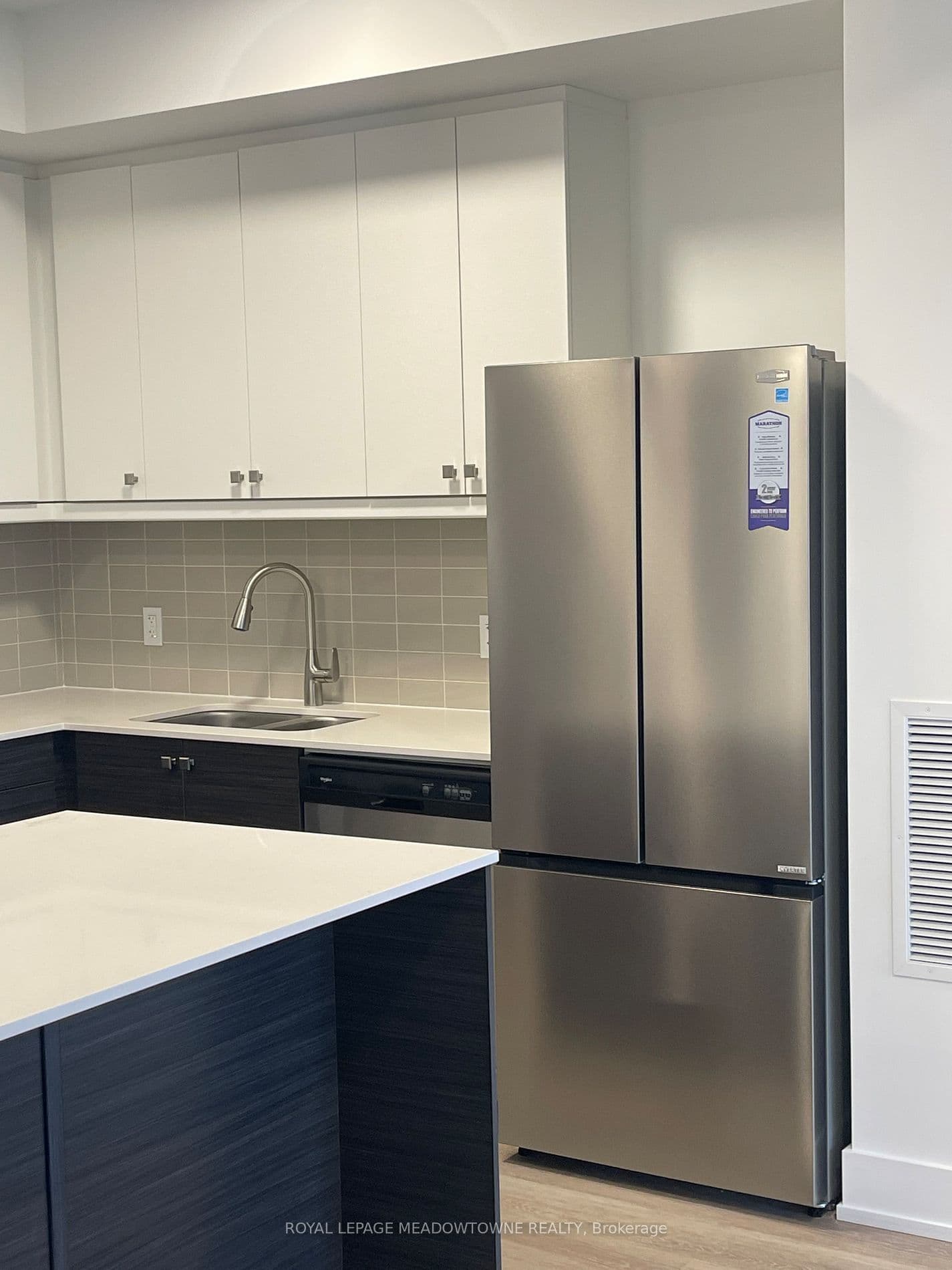 19B West Street N 407, Kawartha Lakes, ON K9V 1C4