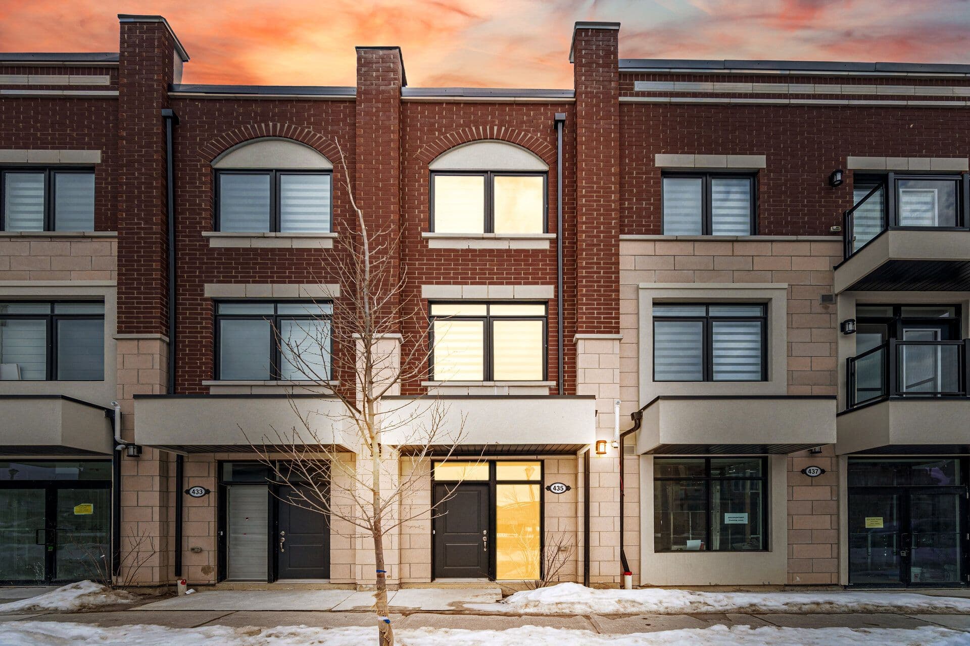 435 Dougall Avenue, Caledon, ON L7C 4L5