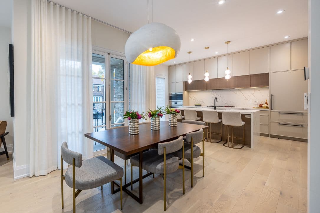 372 Briar Hill Avenue, Toronto C04, ON M4R 1J2