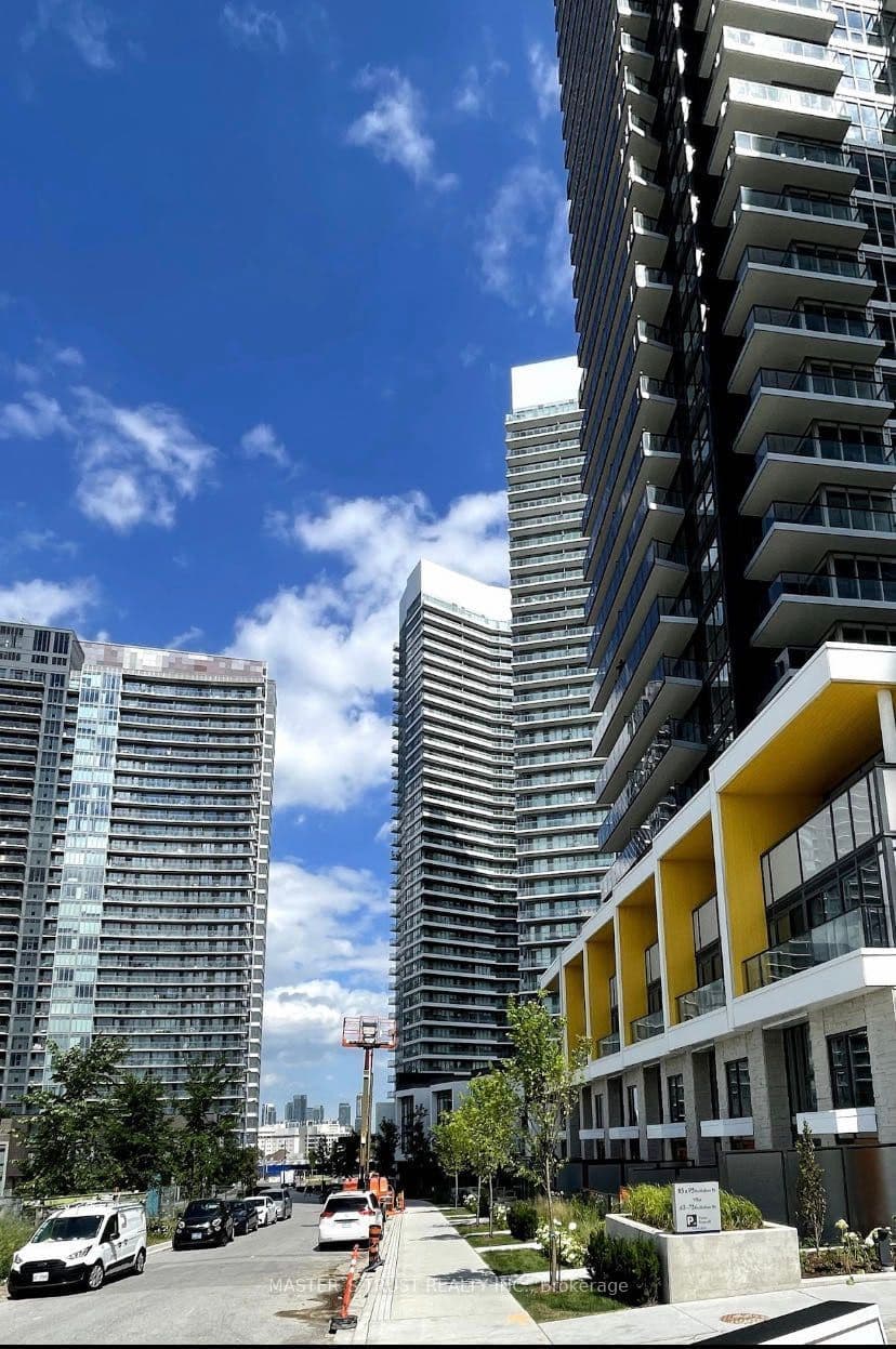 95 McMahon Drive 2005, Toronto C15, ON M2K 0H2