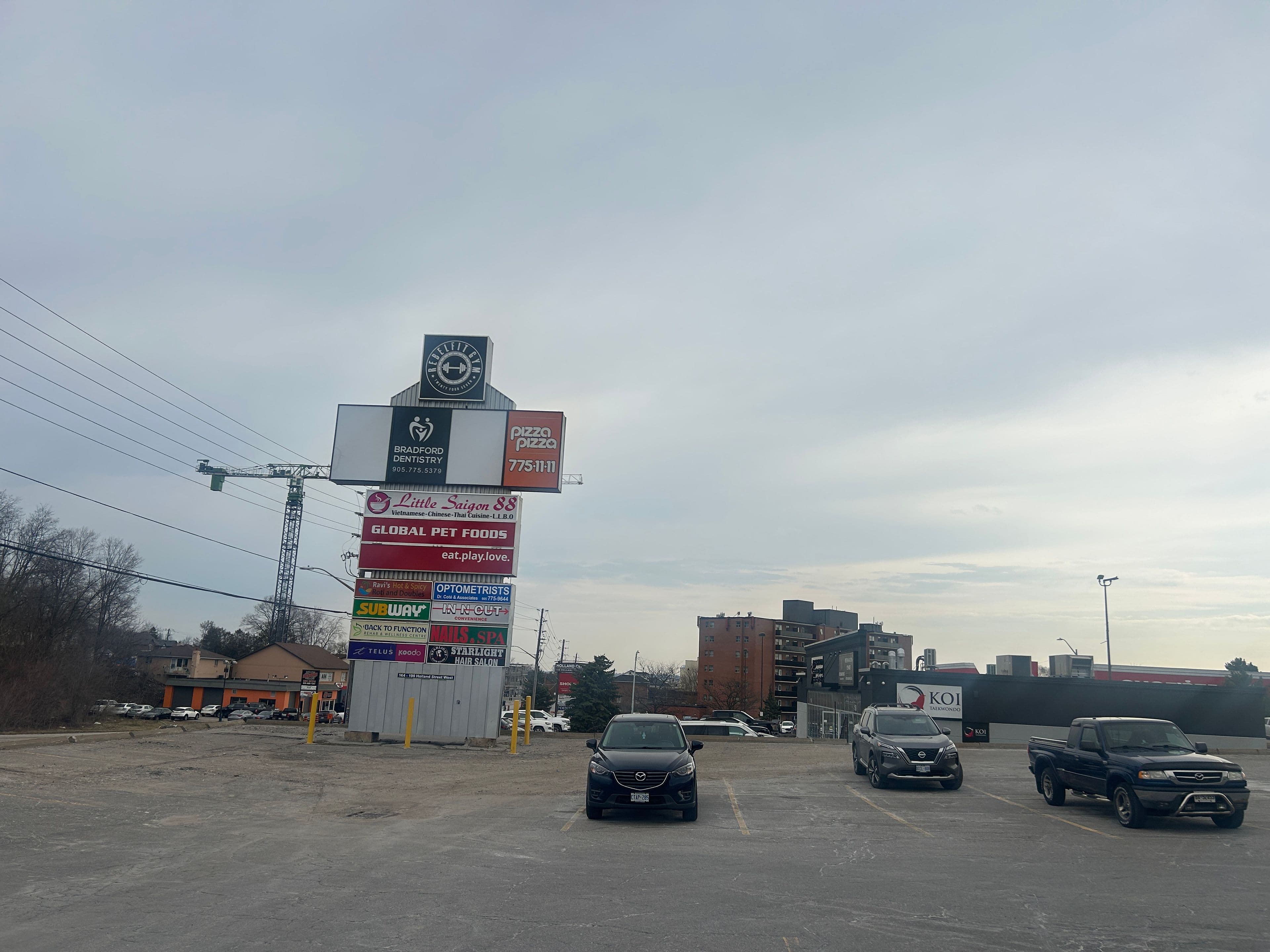 180 Holland Street W, Bradford West Gwillimbury, ON L3Z 1R8