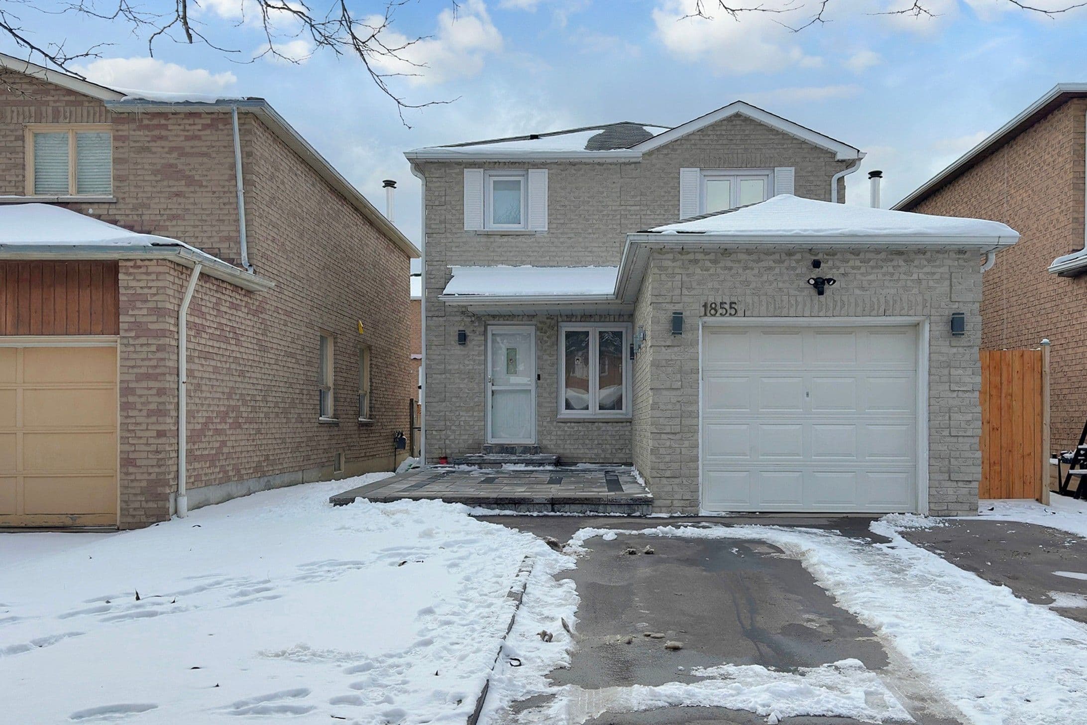 1855 Ashford Drive, Pickering, ON L1V 6E1