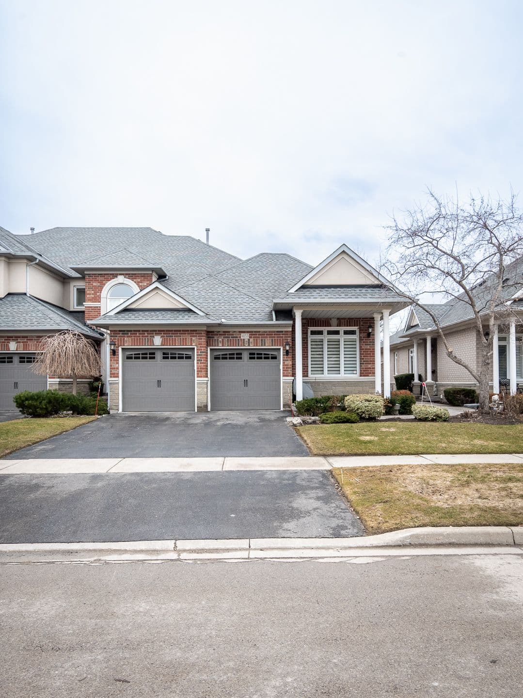 4155 Stonebridge Crescent, Burlington, ON L7M 4N2