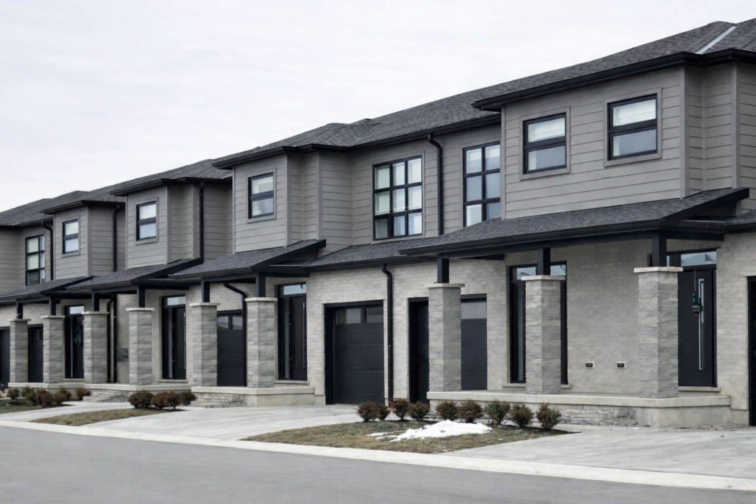 1570 CORONATION Drive 6, London North, ON N6G 5P6