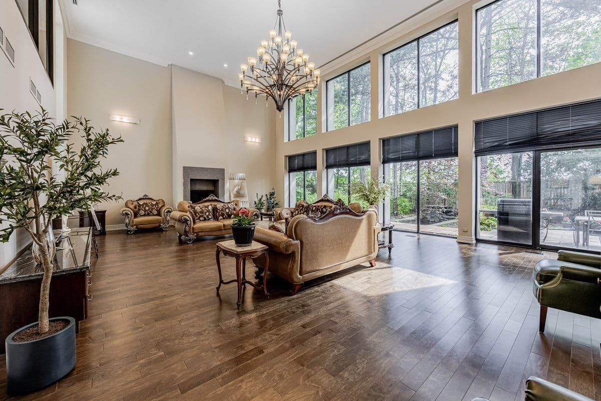 5 Abrams Place, Toronto C12, ON M2L 1W7