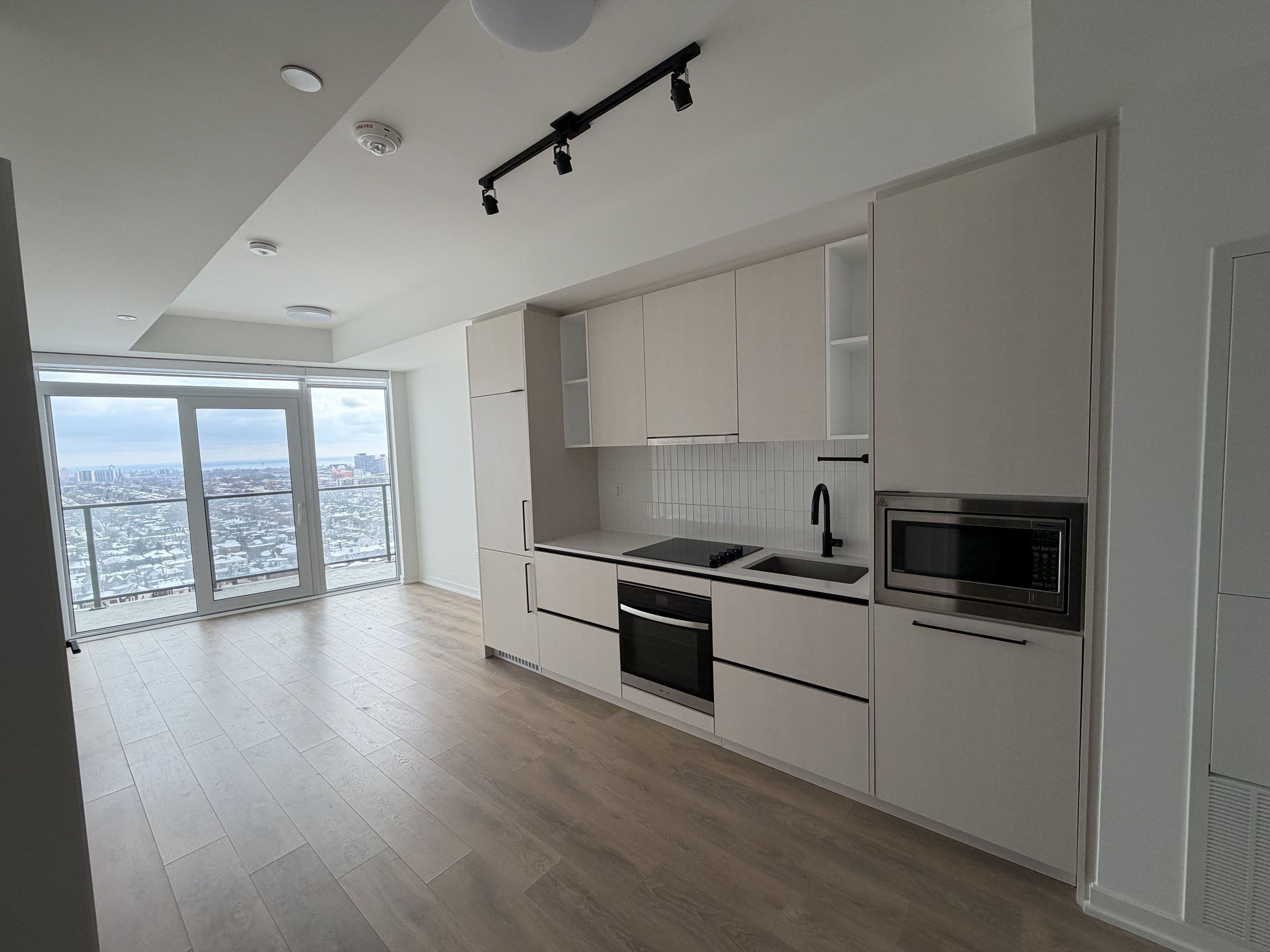 10 Graphophone Grove 1907, Toronto W02, ON M6H 0E5