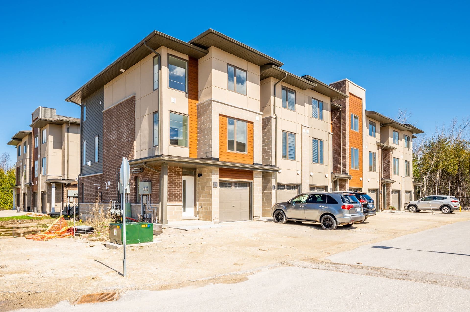 2 Winters Crescent, Collingwood, ON L9Y 5T1