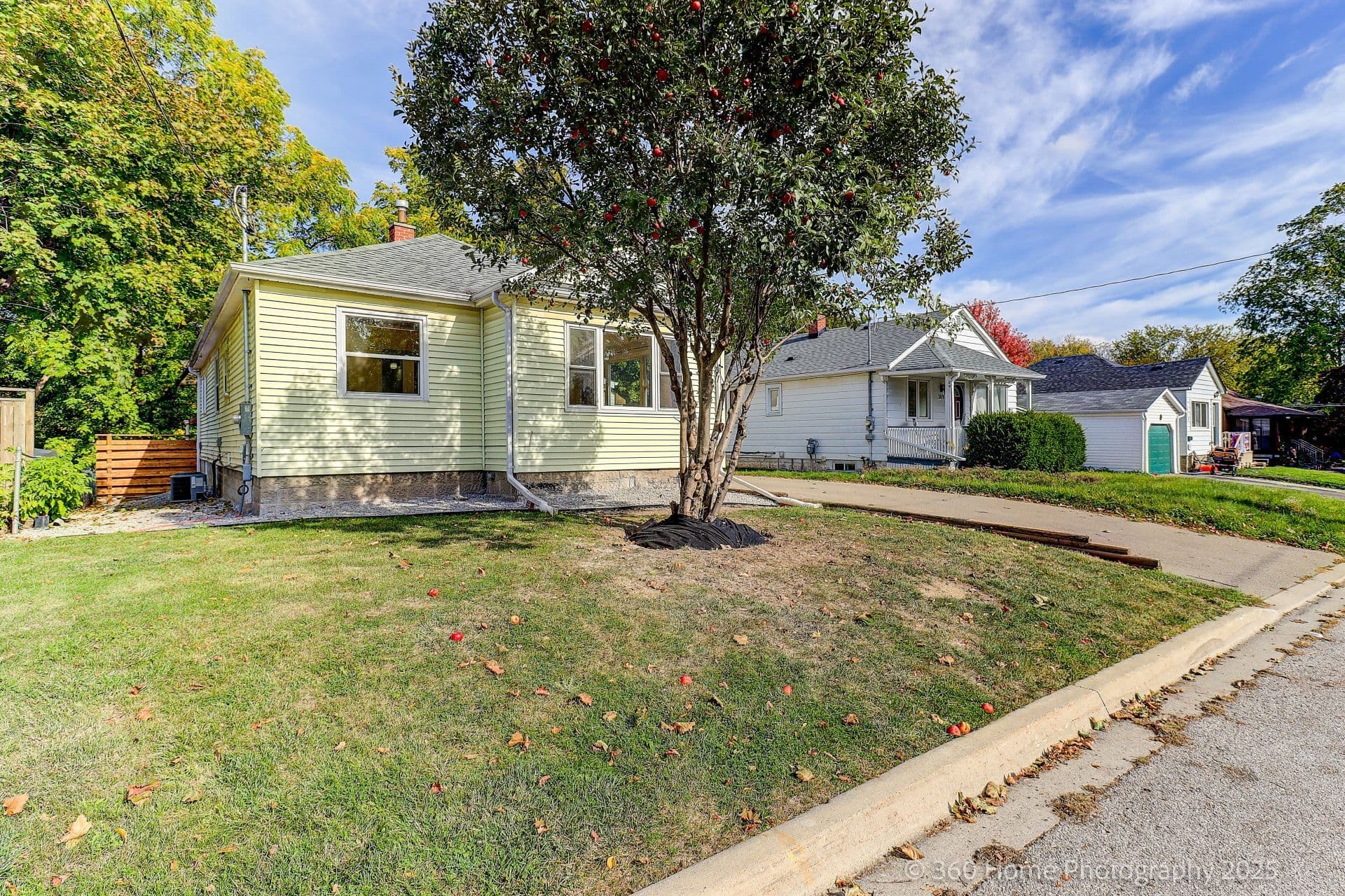 305 Andrew Street, Newmarket, ON L3Y 1H1