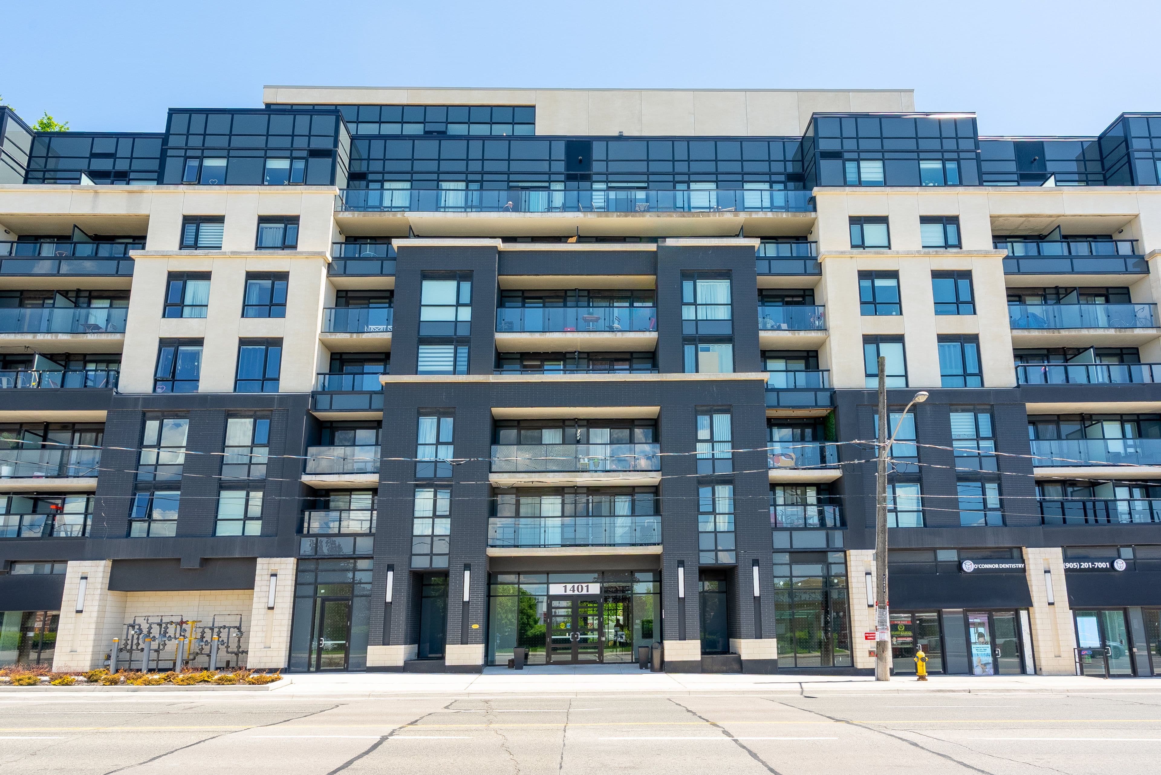 1401 O'Connor Drive 317, Toronto E03, ON M4B 2V5