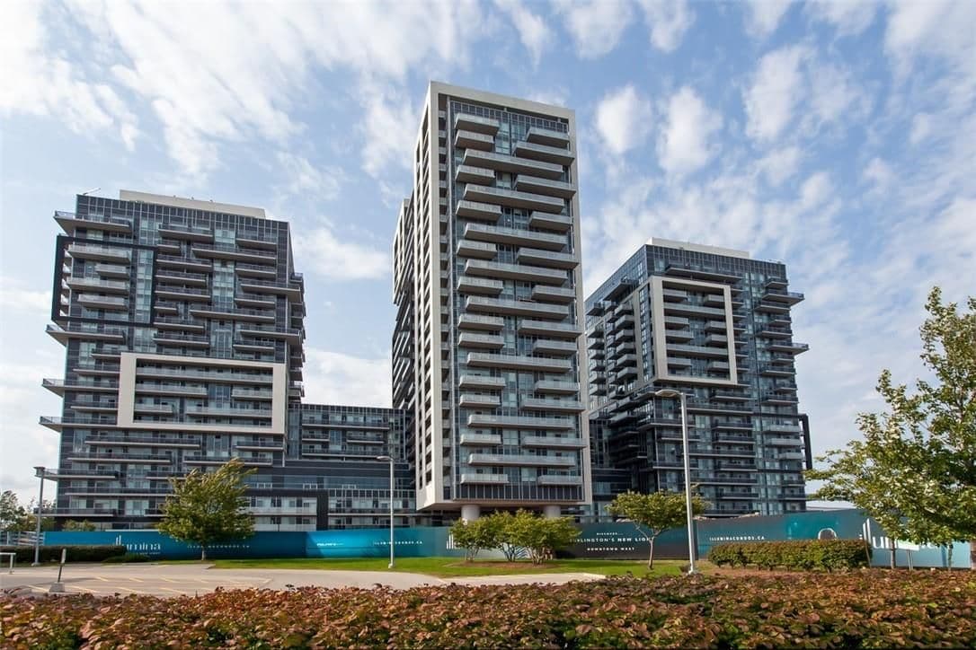 2081 Fairview Street 1202, Burlington, ON L7R 0E5