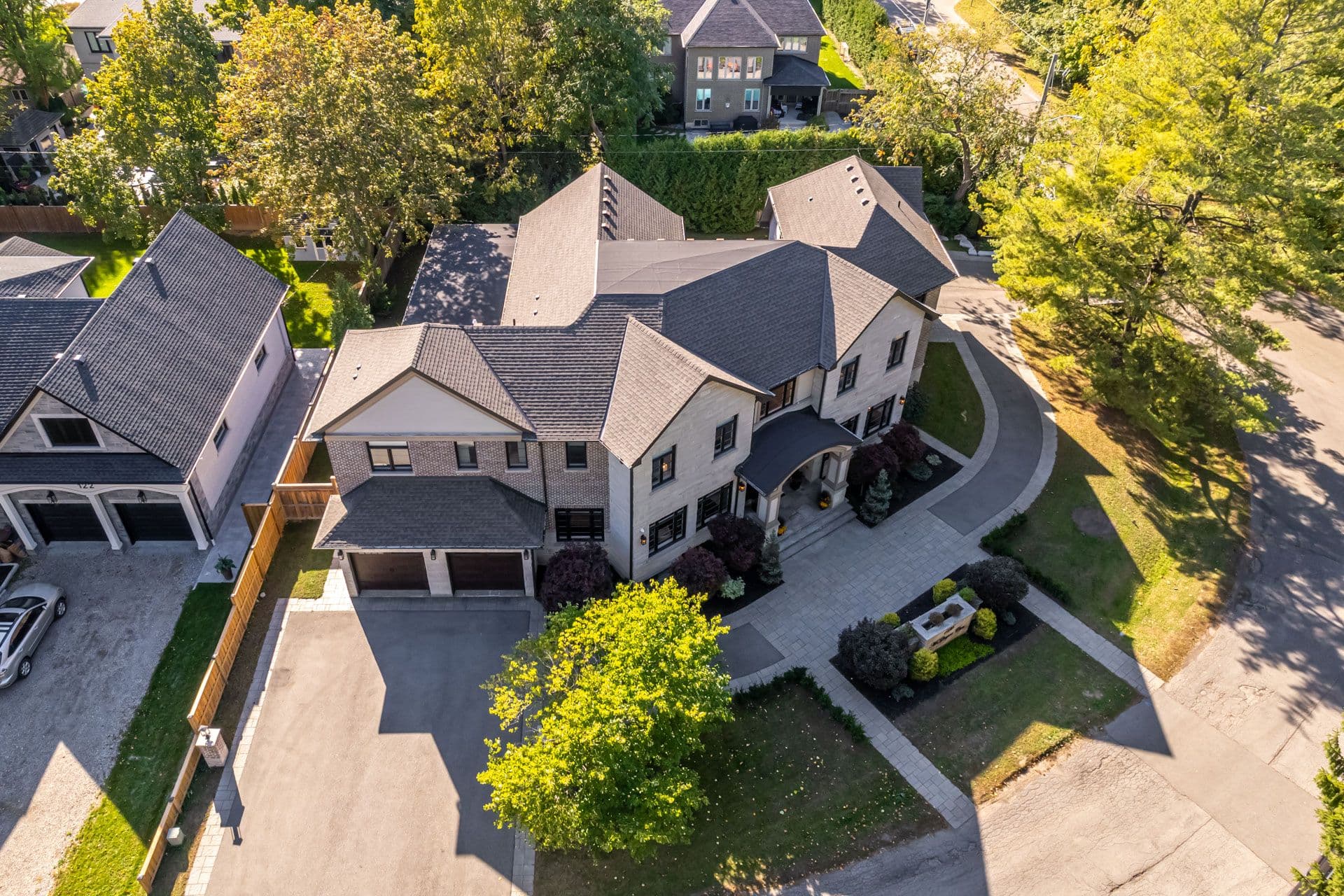 126 McGregor Crescent, Hamilton, ON L9G 1B5