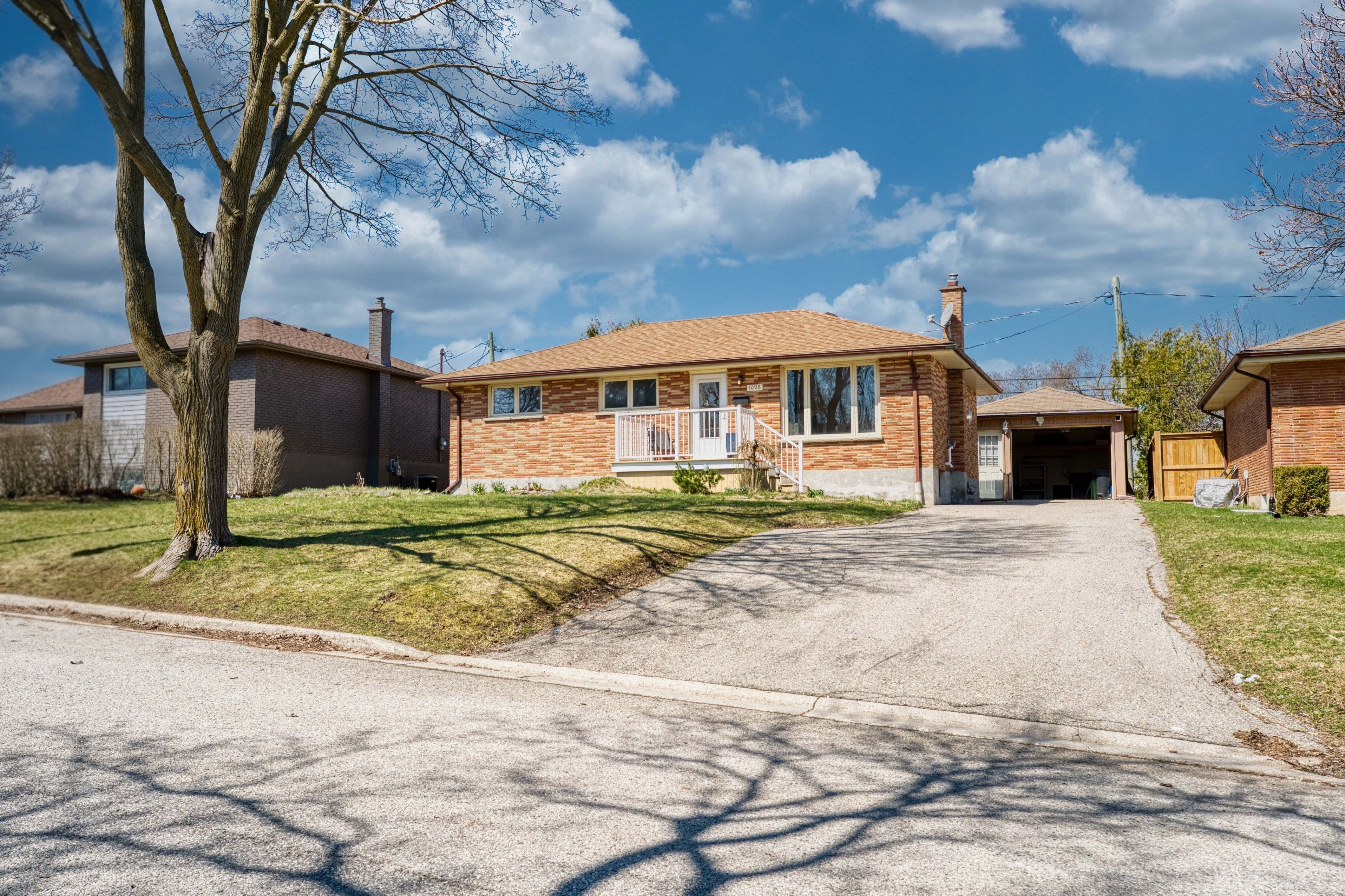 1028 Eagle Drive, London South, ON N5Z 3H5
