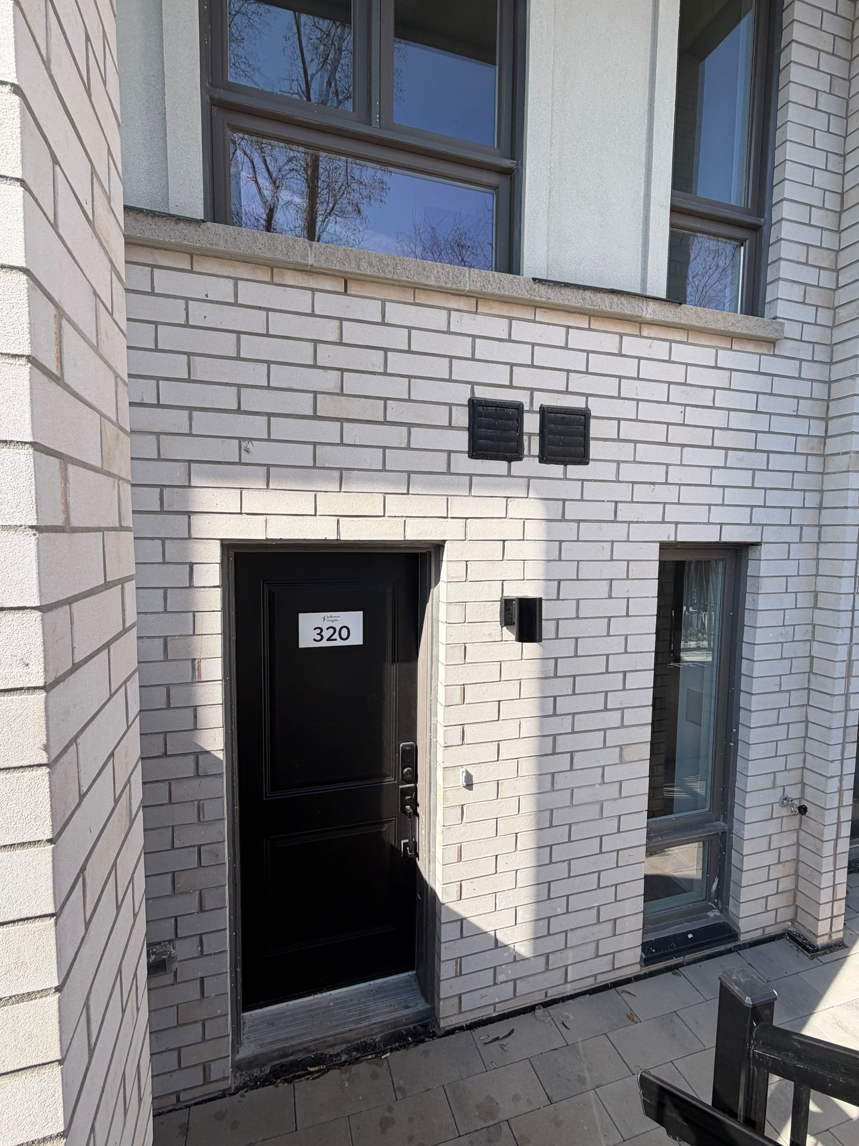 5 Bancroft Lane 320, Richmond Hill, ON L4E 1M1