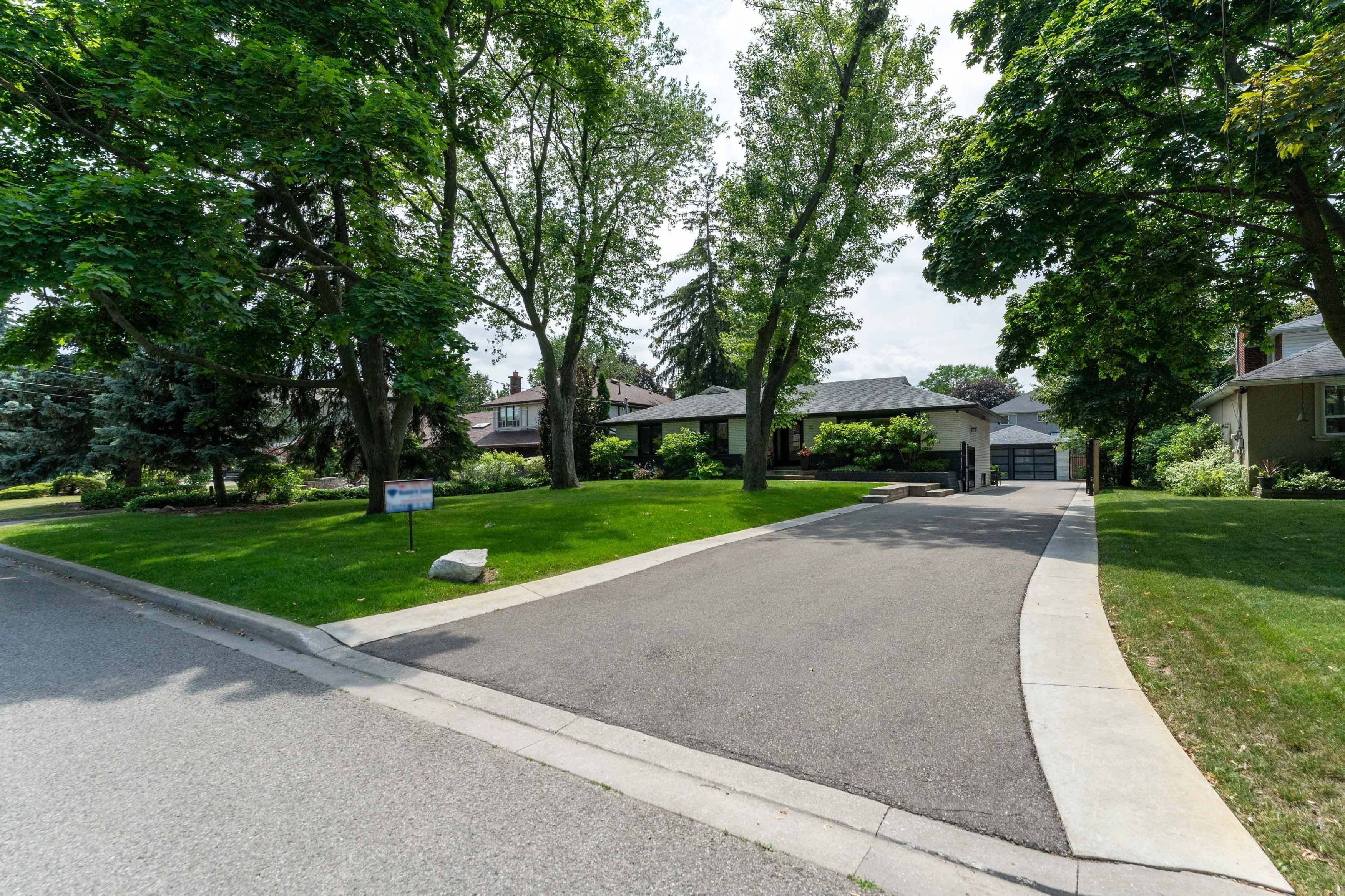 92 Warwood Road, Toronto W08, ON M9B 5B7